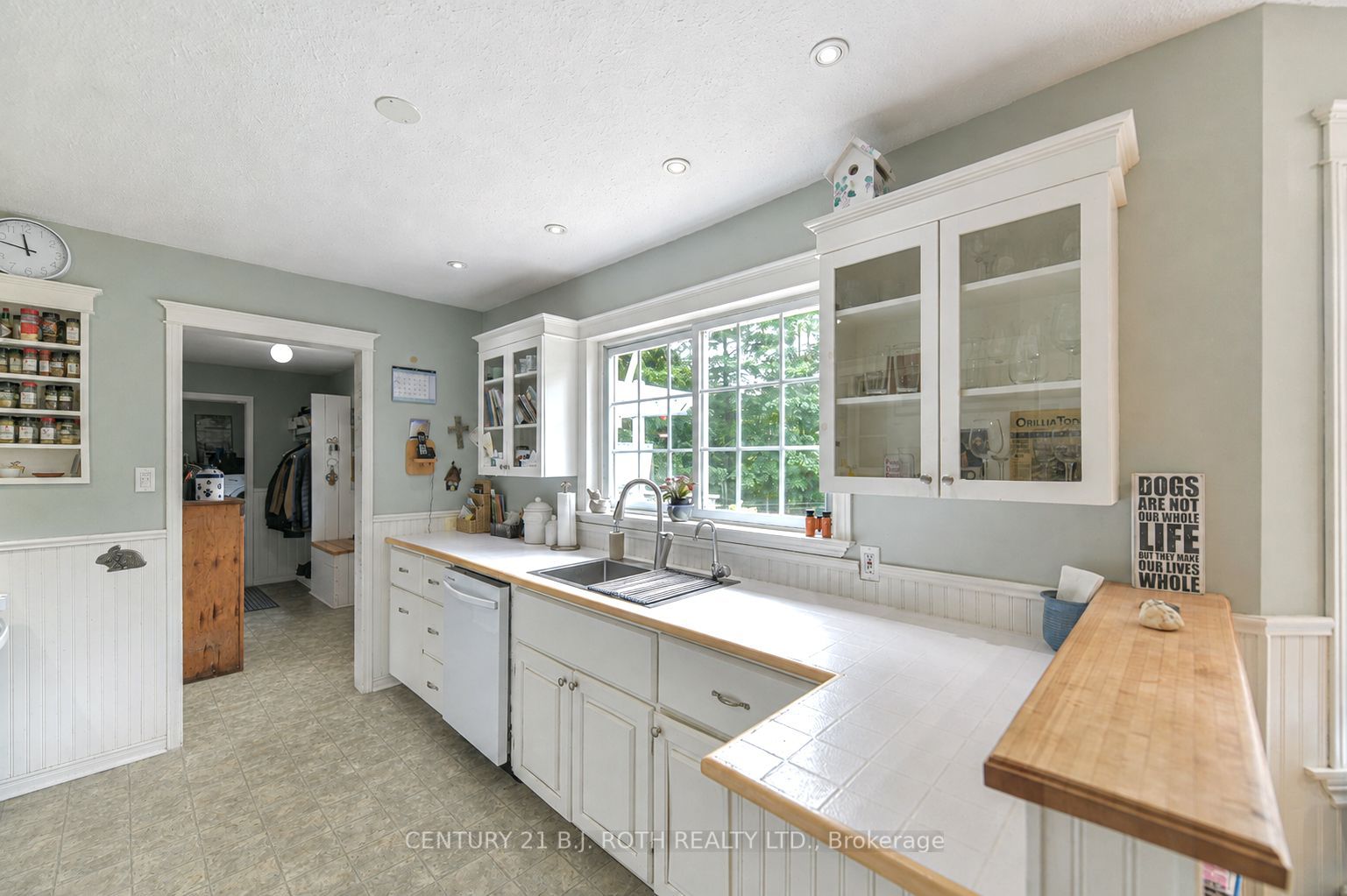 652 Warminster Side Road Property Photo 12