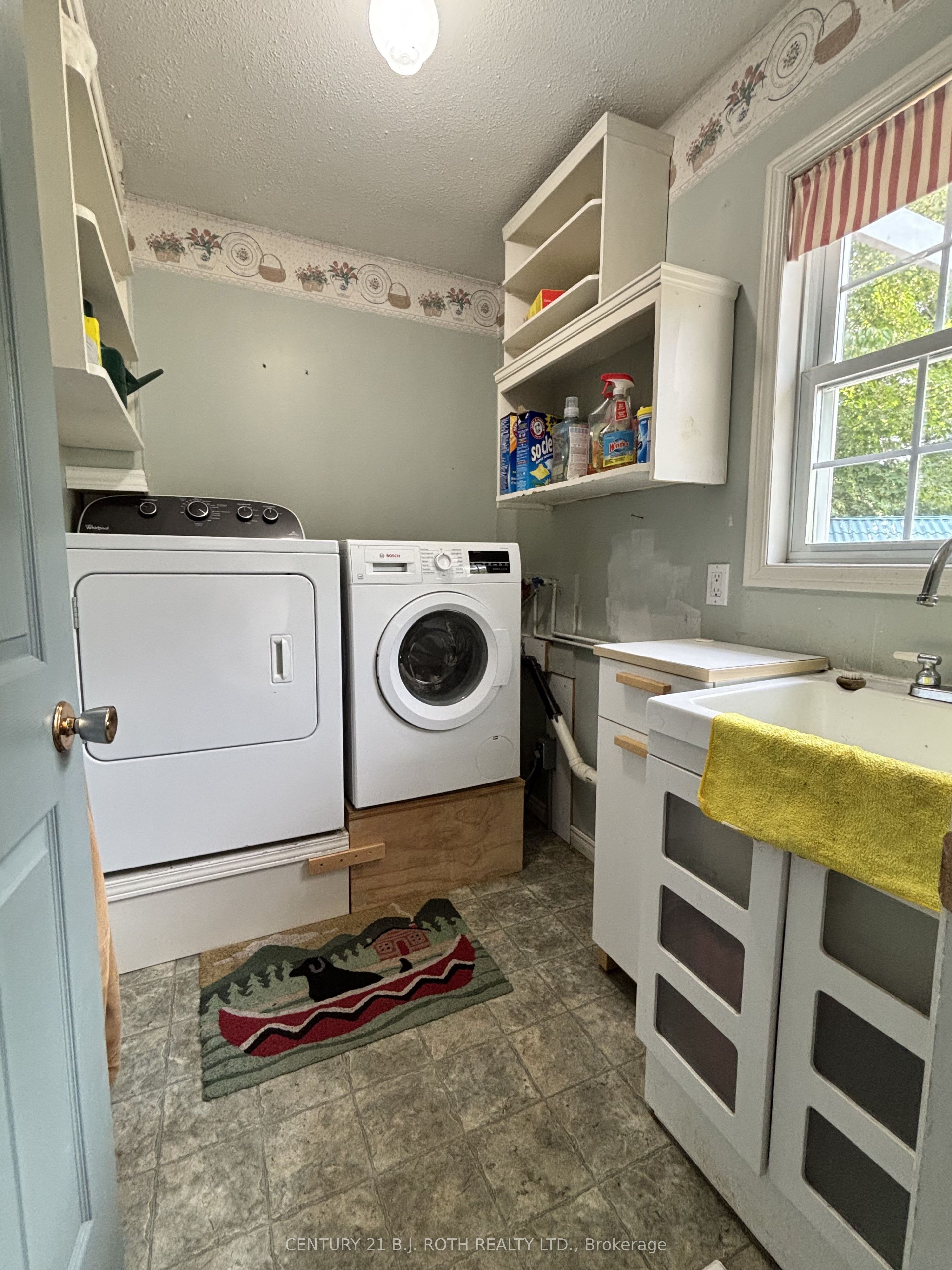 652 Warminster Side Road Property Photo 15