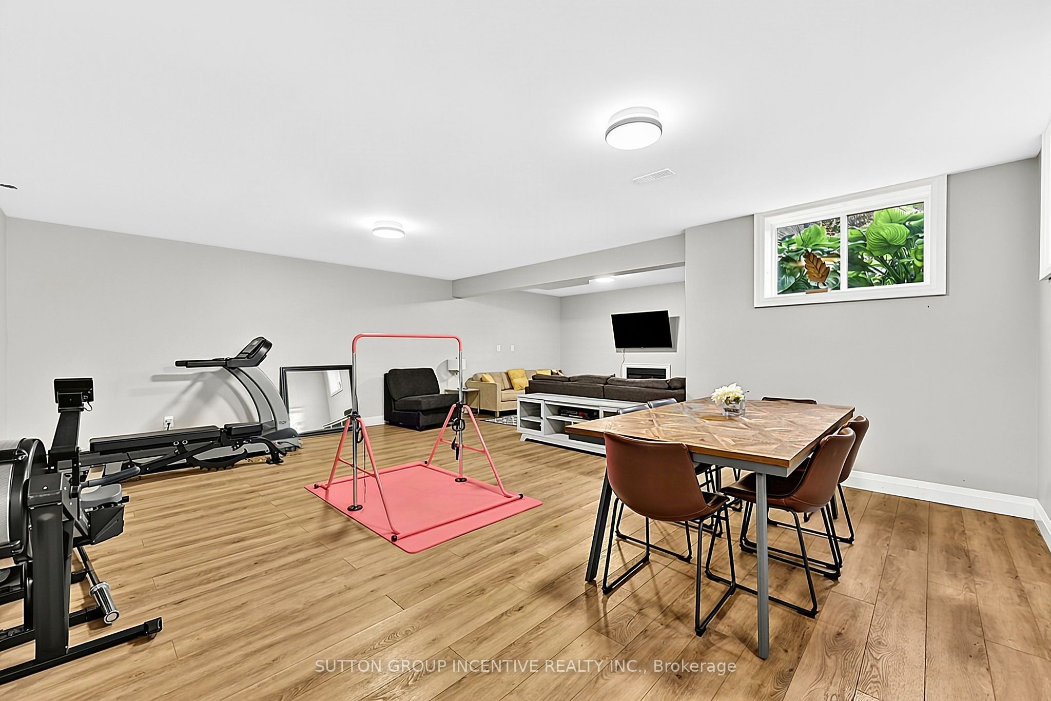 18 Wendat Trail Property Photo 44
