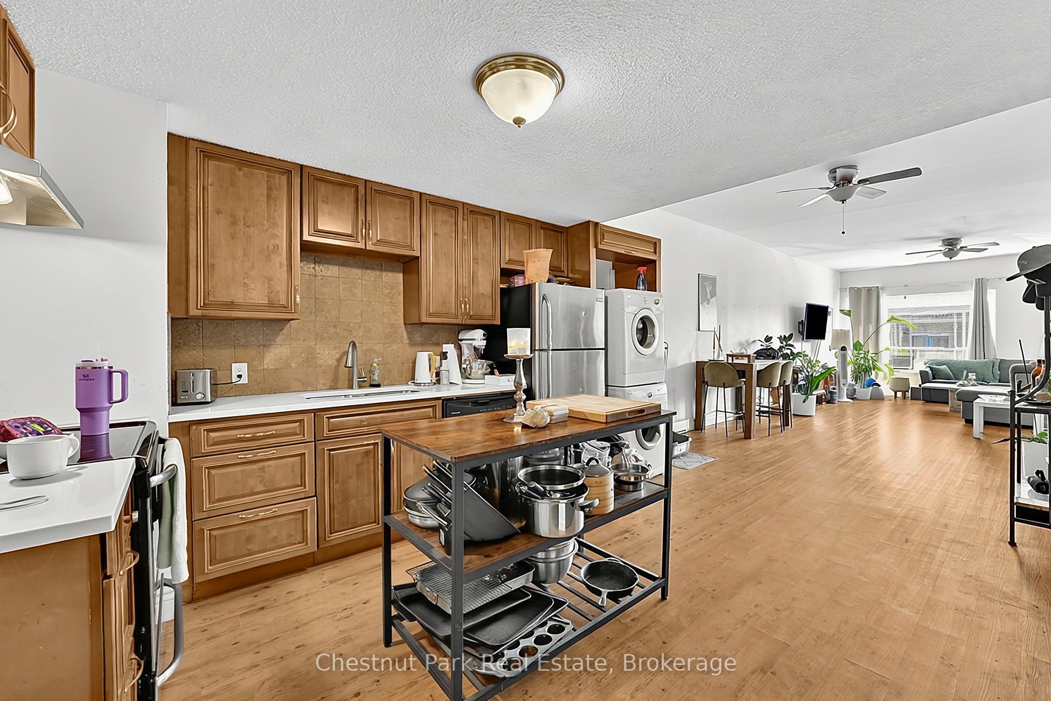 202-204-206 Hurontario Street Property Photo 31