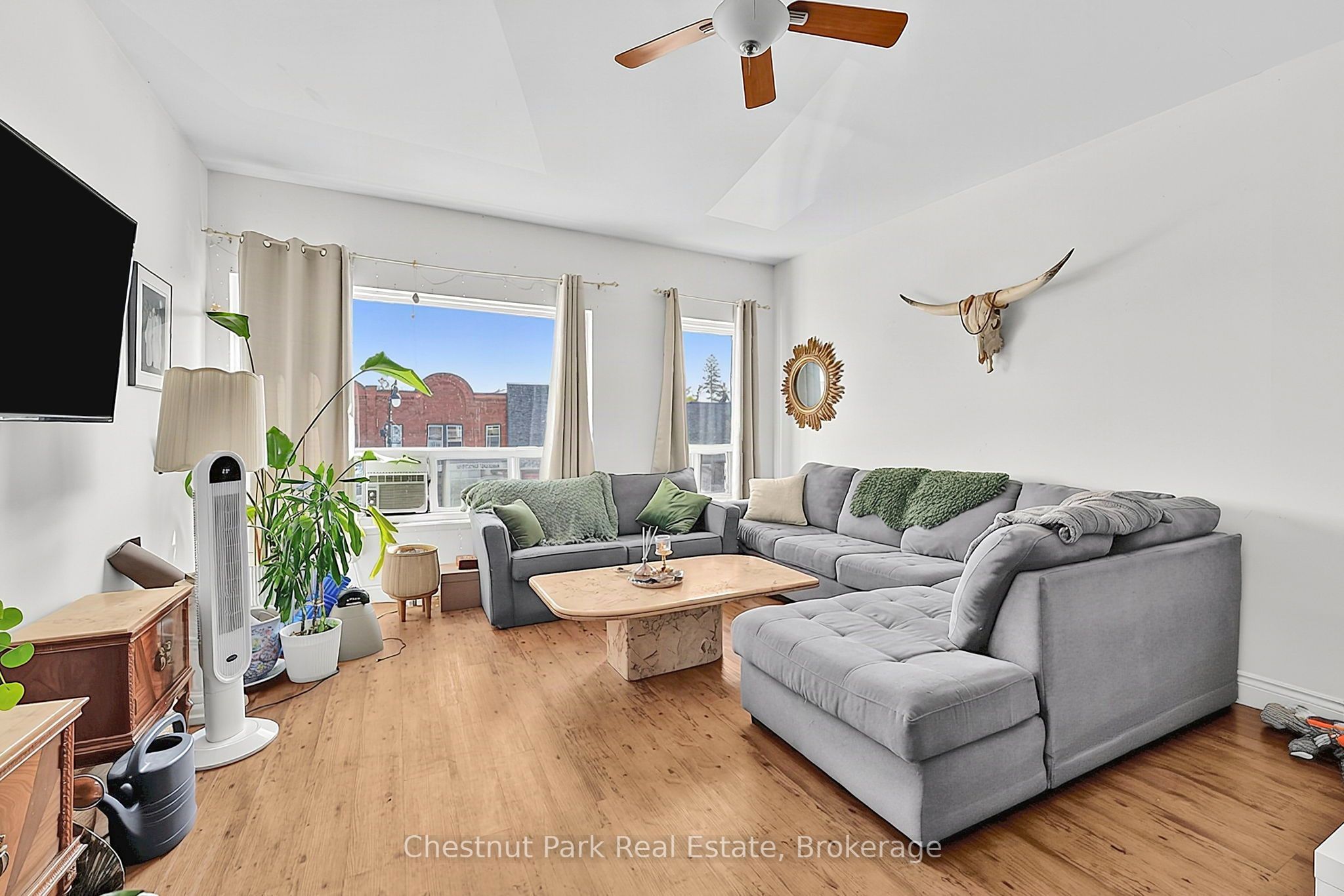 202-204-206 Hurontario Street Property Photo 36