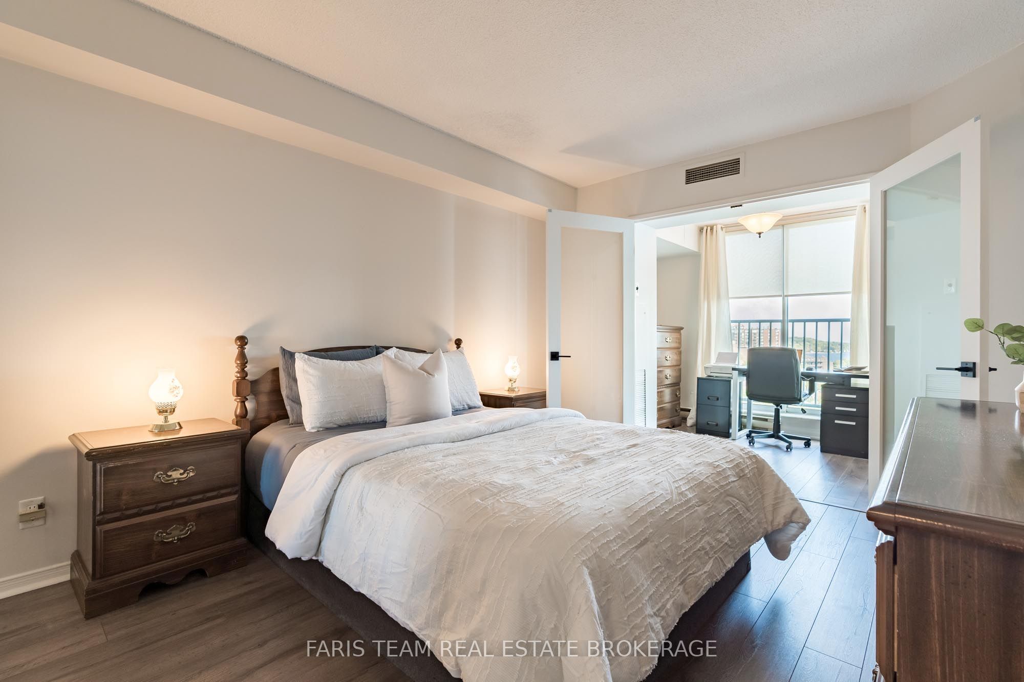 150 Dunlop Street E 1508 Property Photo 9