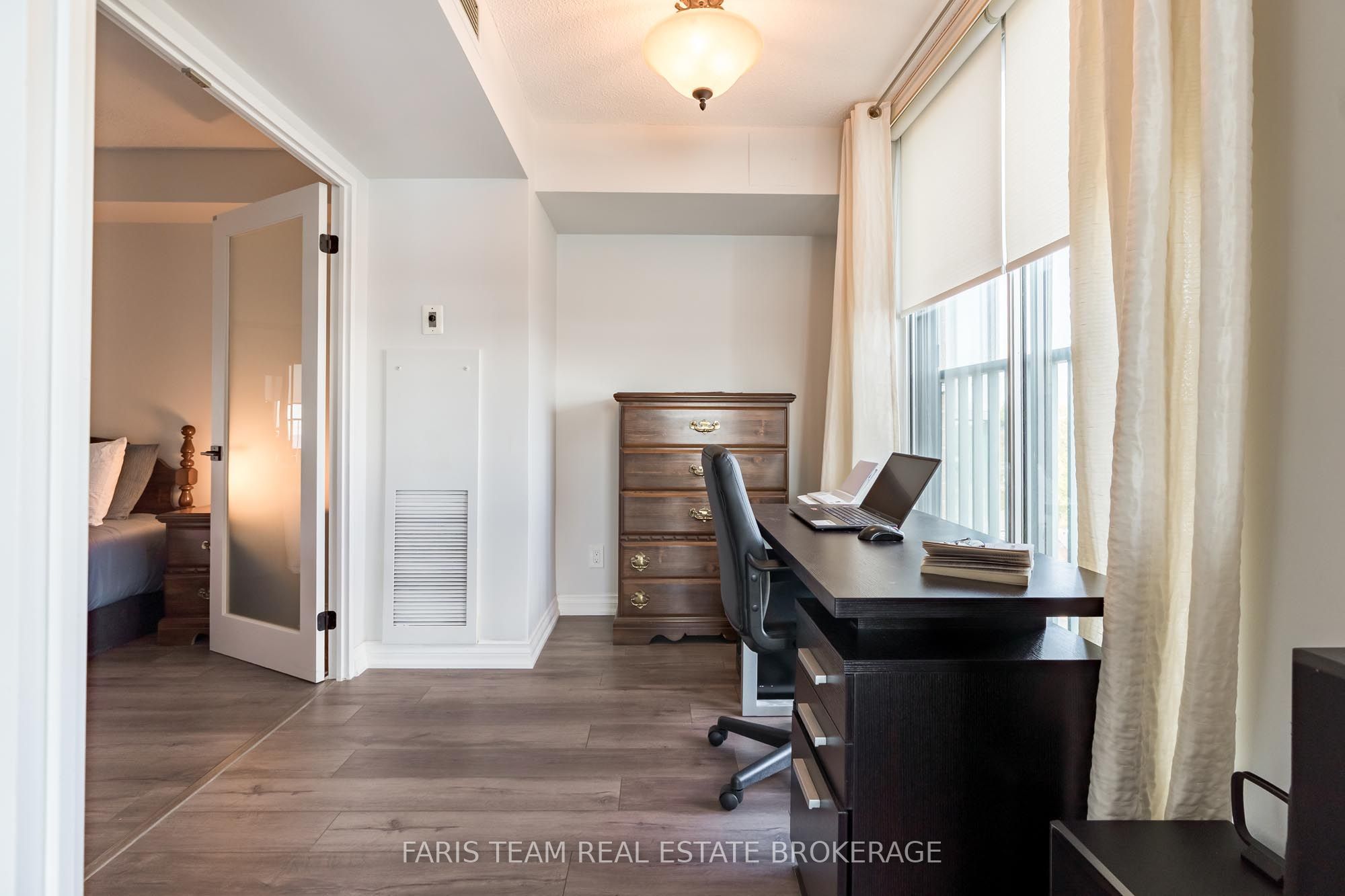 150 Dunlop Street E 1508 Property Photo 10
