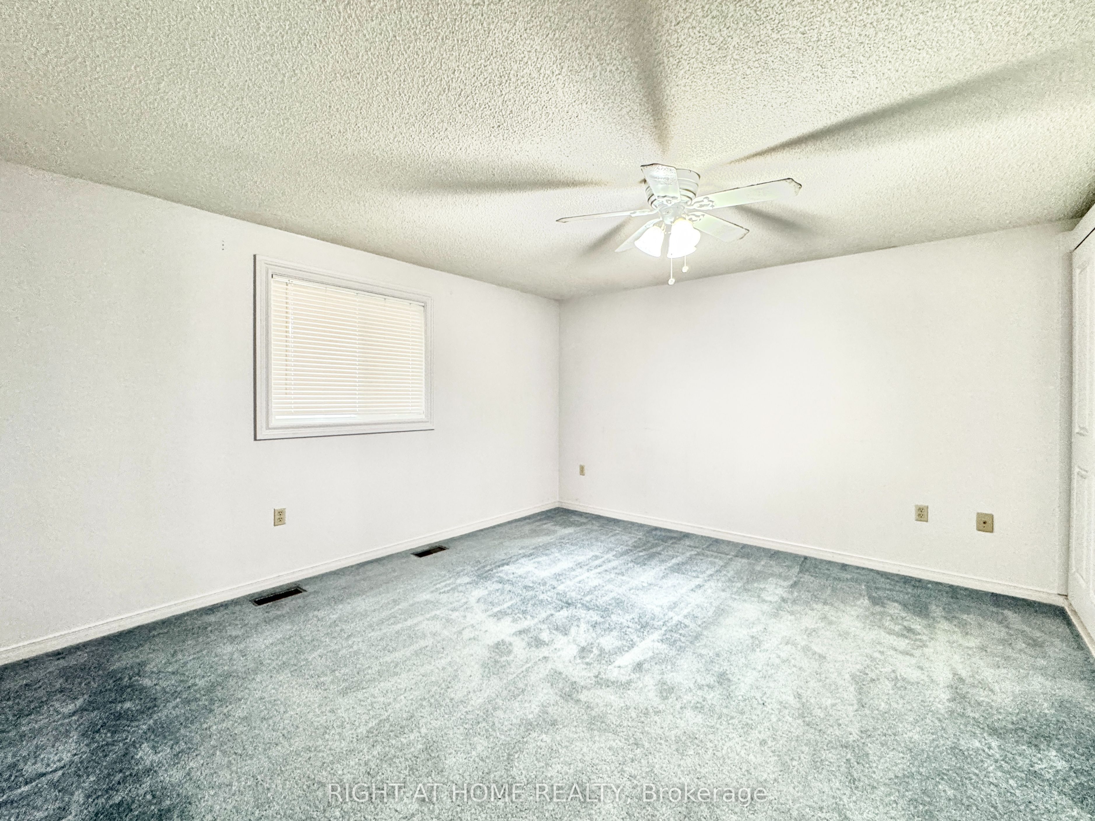 6 Hickling Trail Property Photo 6