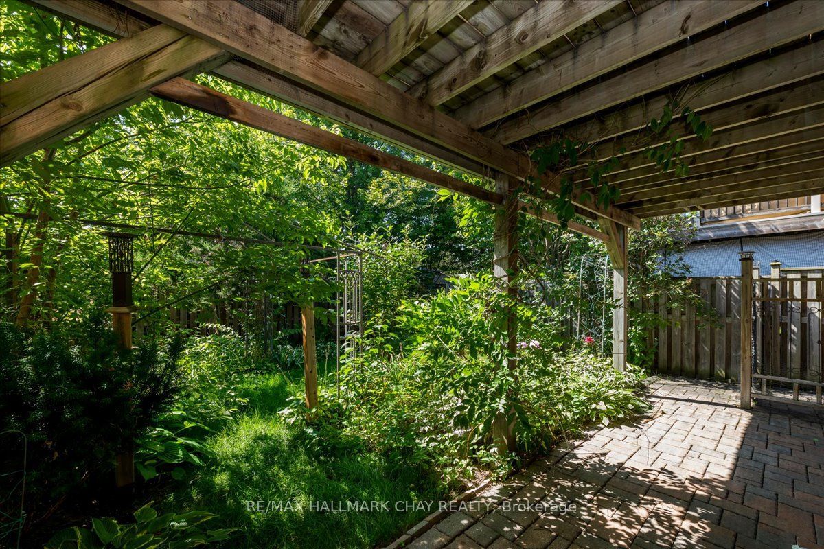 245 Pringle Drive Property Photo 20
