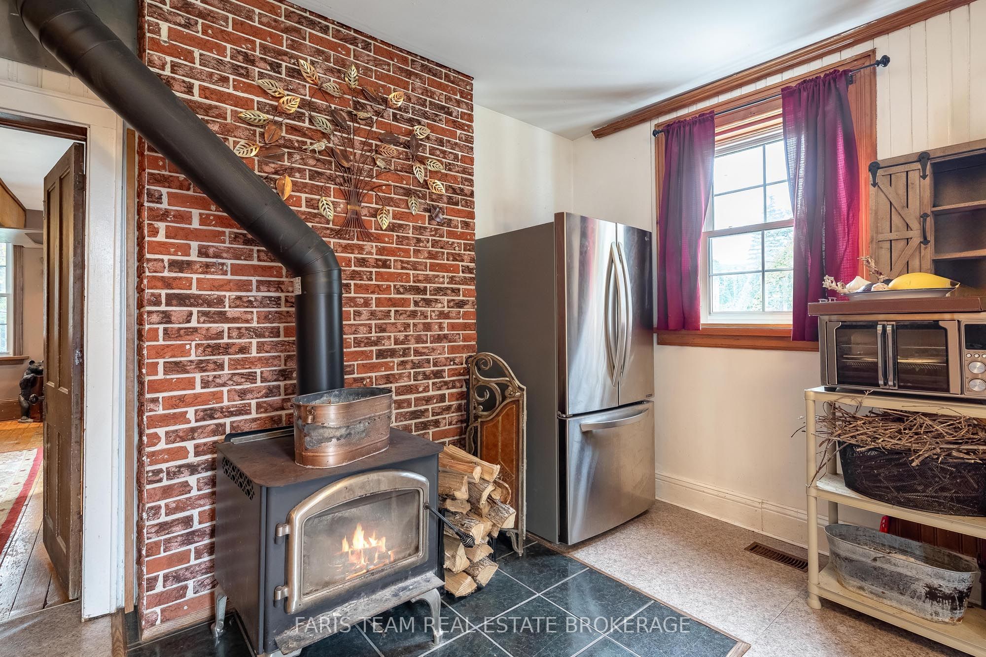 10 Eplett Street Property Photo 6