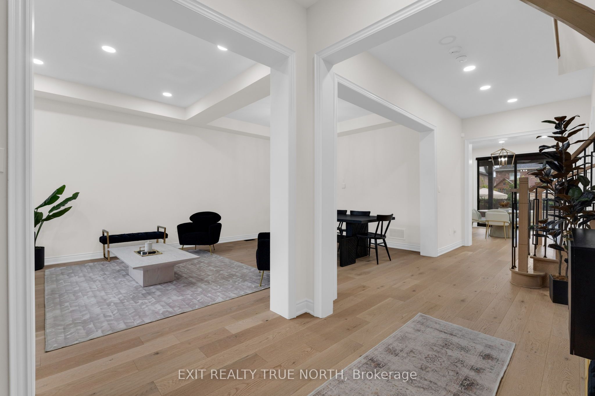 106 Rugman Crescent Property Photo 6