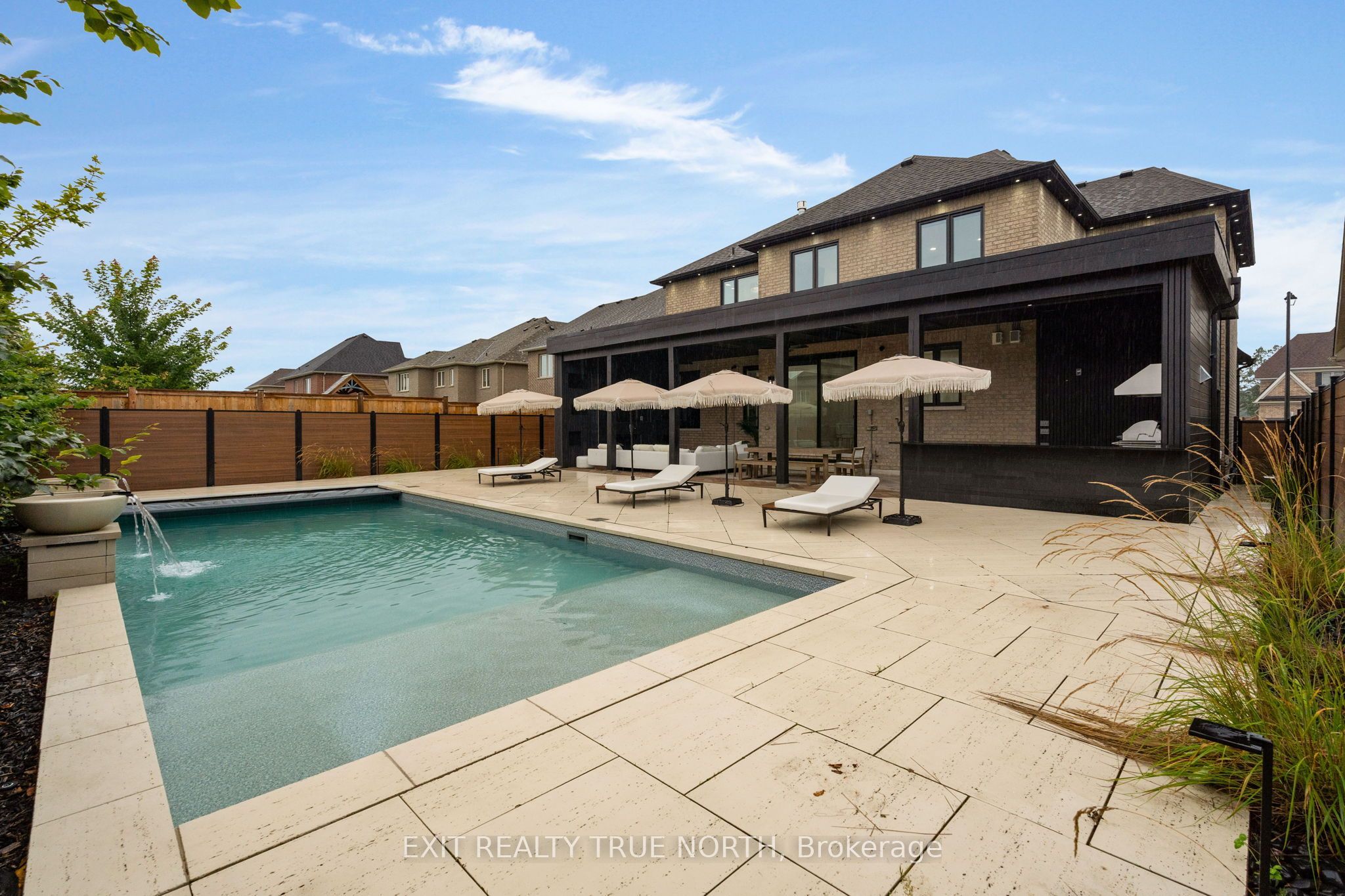 106 Rugman Crescent Property Photo 15