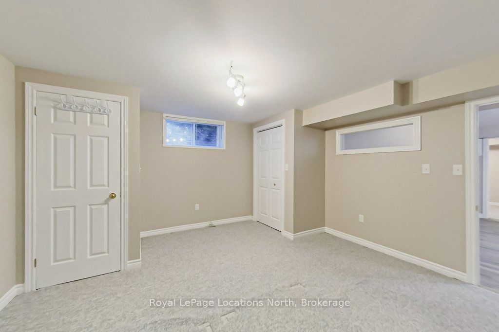 52 Thomas Drive Property Photo 6