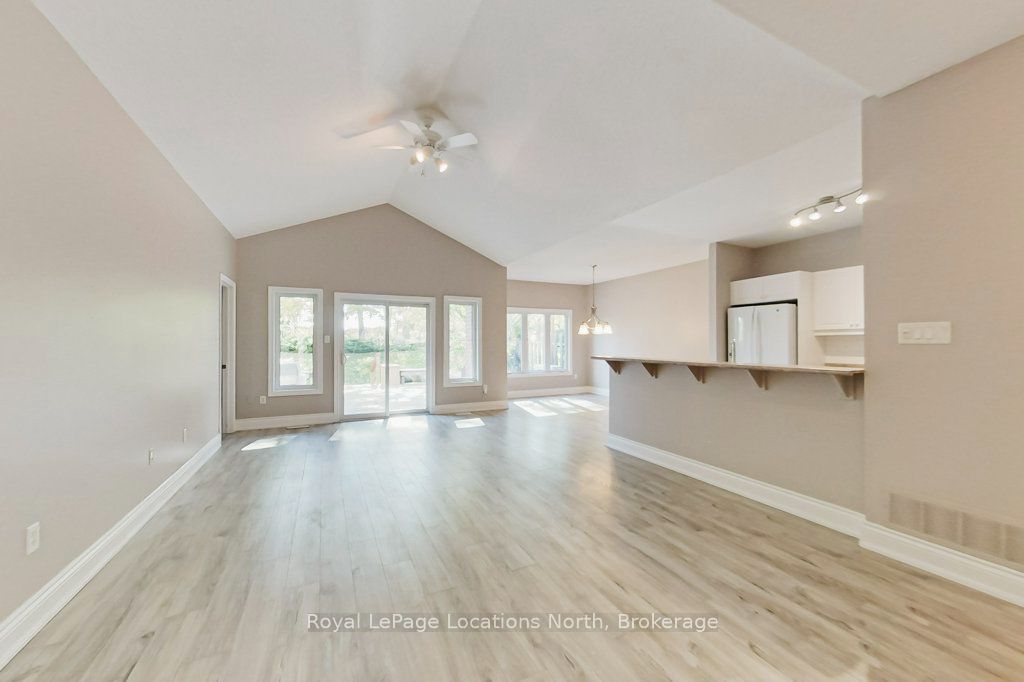 52 Thomas Drive Property Photo 15