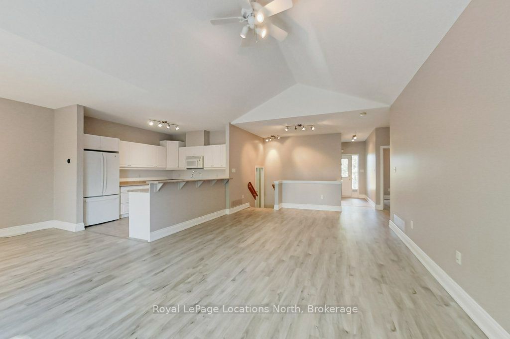 52 Thomas Drive Property Photo 16