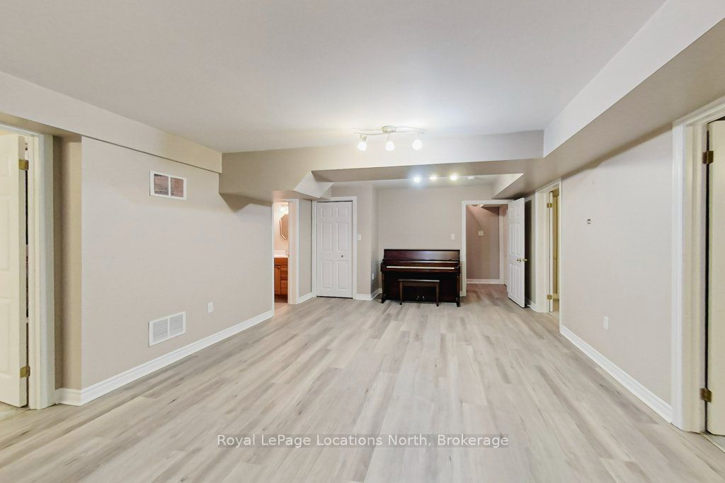 52 Thomas Drive Property Photo 34