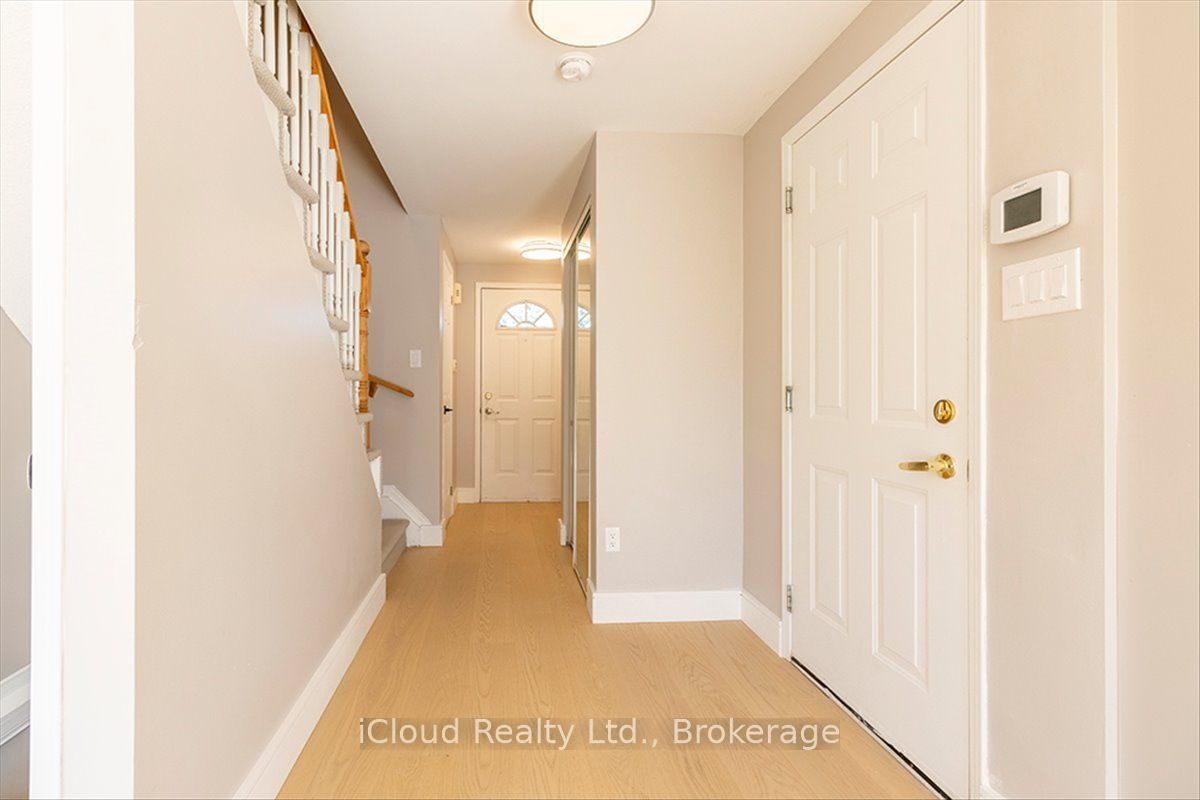 184 Madelaine Drive Property Photo 6