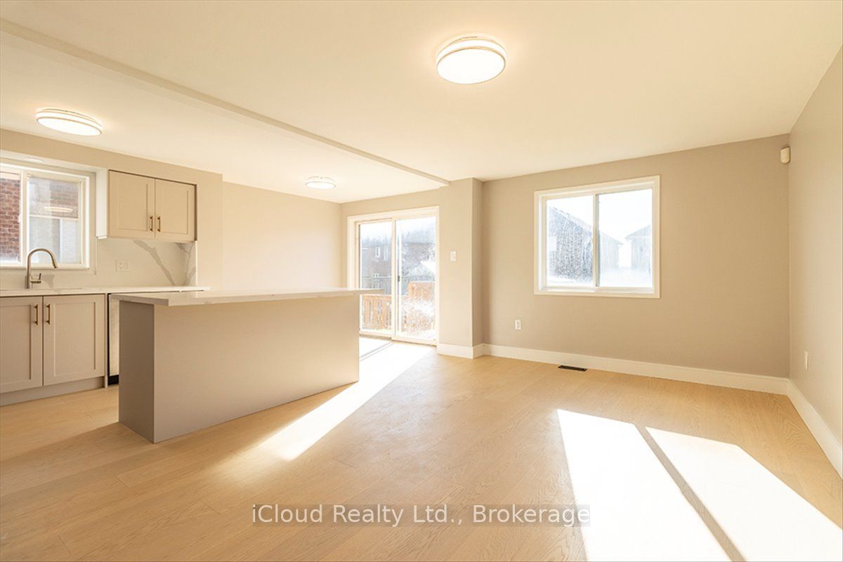 184 Madelaine Drive Property Photo 7