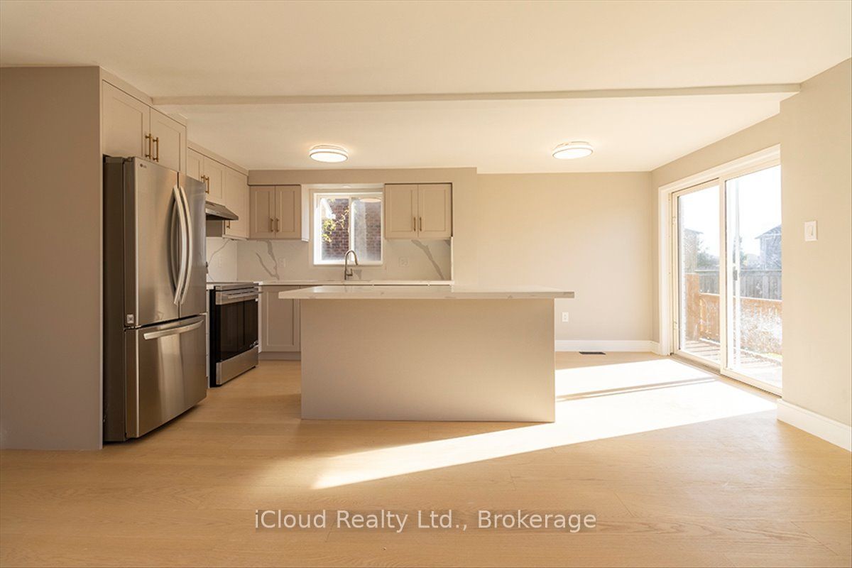 184 Madelaine Drive Property Photo 10