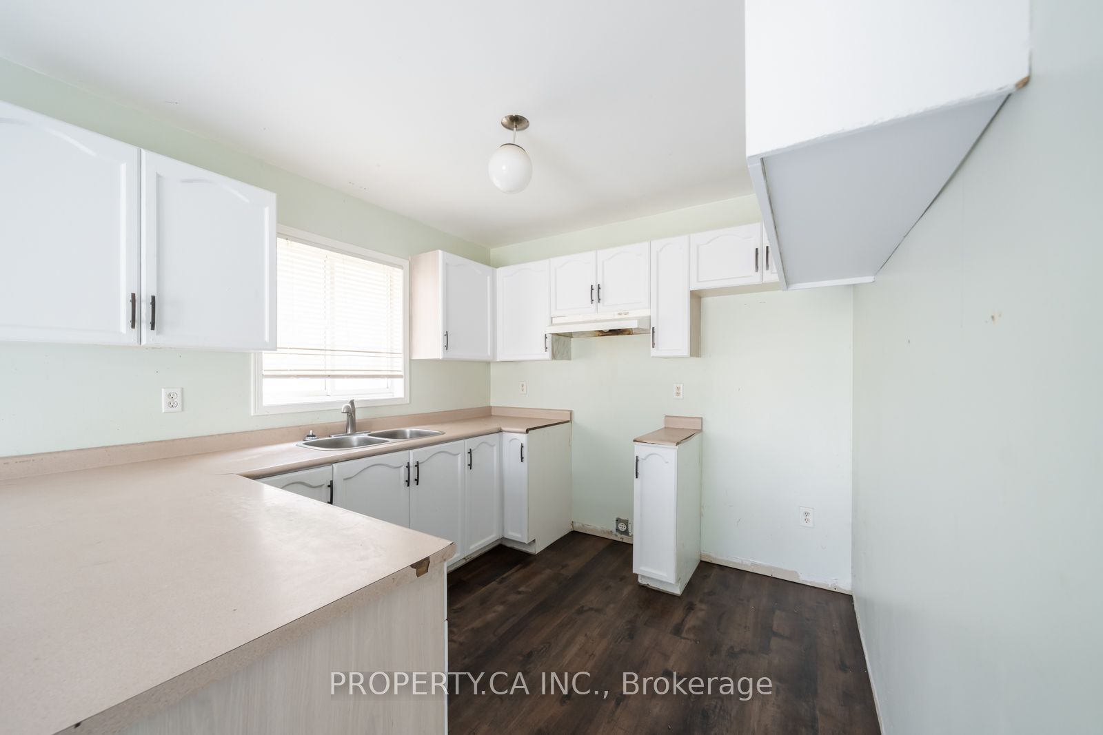 51 Leggott Avenue Property Photo 13