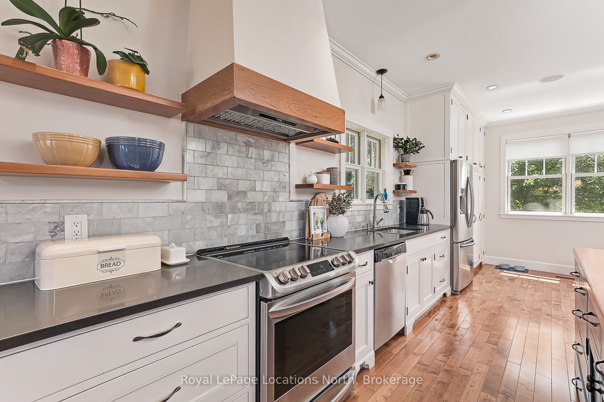 121 Mary Street Property Photo 7