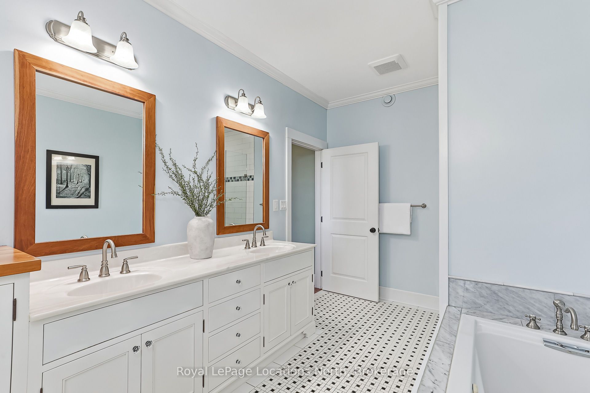 121 Mary Street Property Photo 22