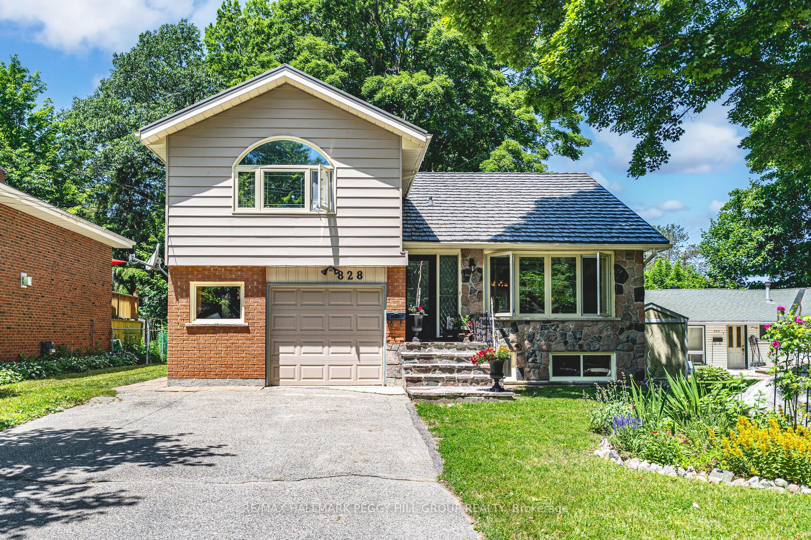 828 Dominion Avenue Property Photo 1