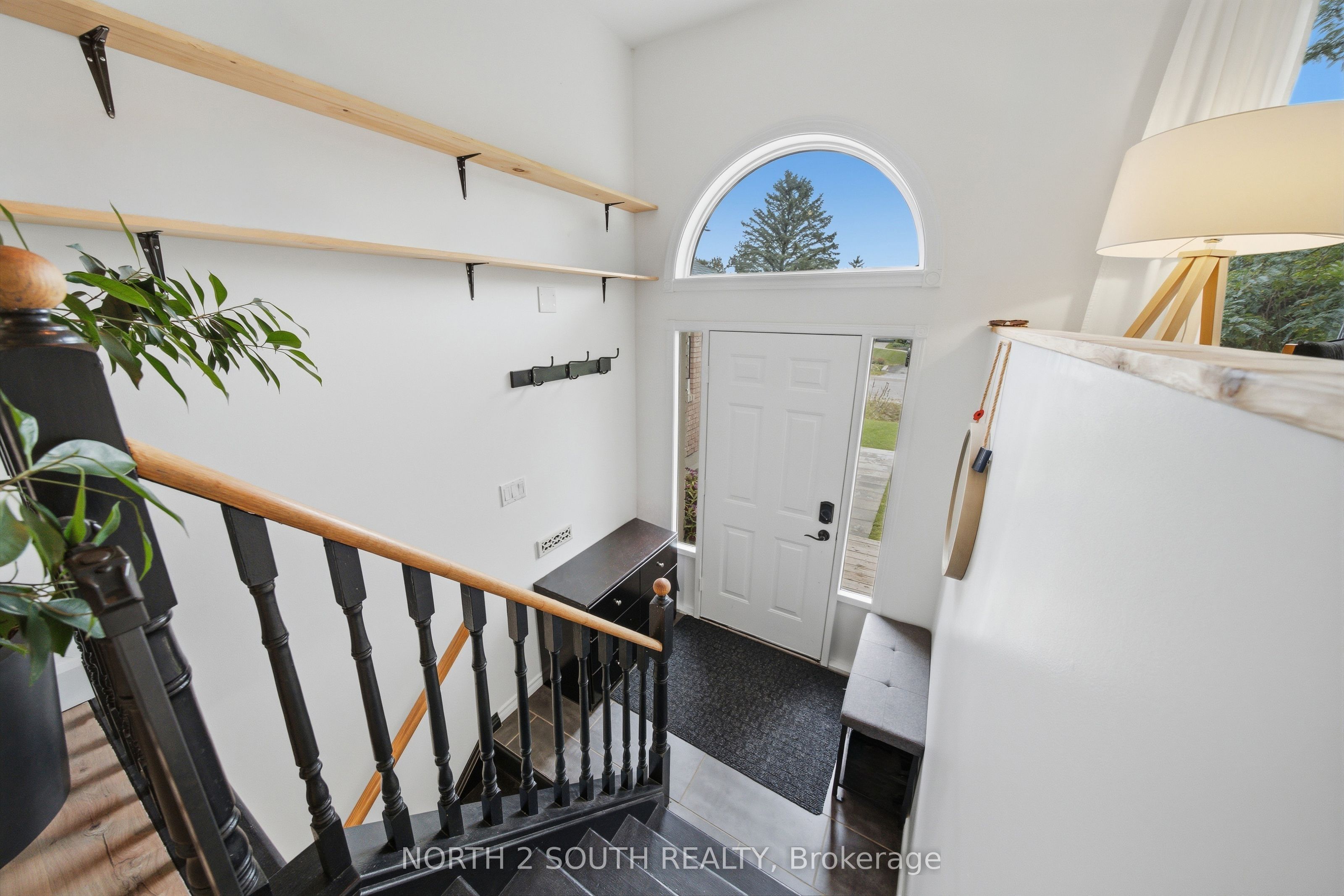 74 Leo Boulevard Property Photo 6