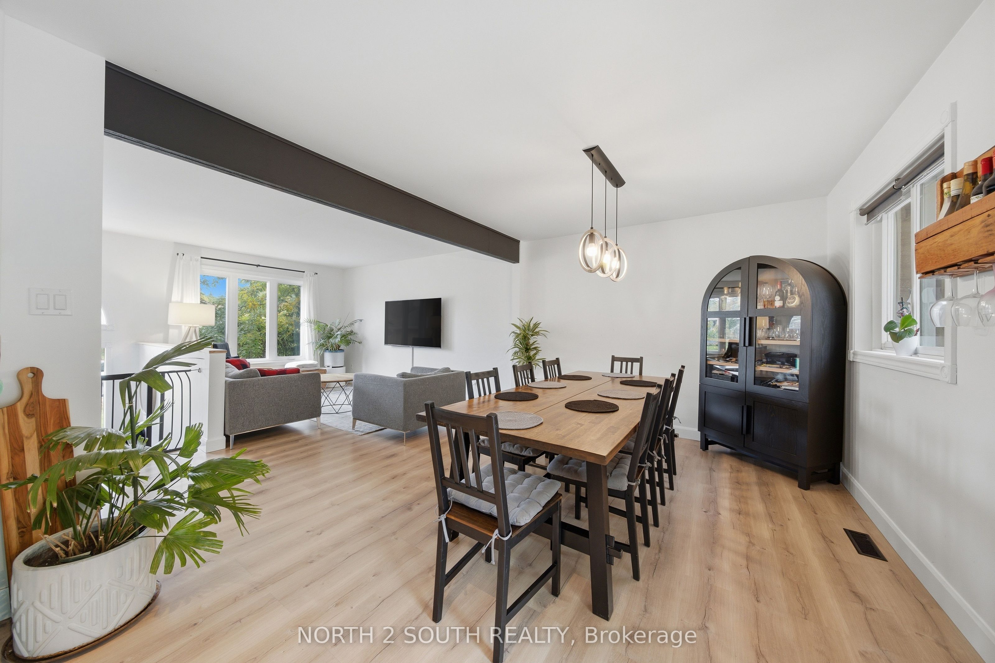 74 Leo Boulevard Property Photo 10