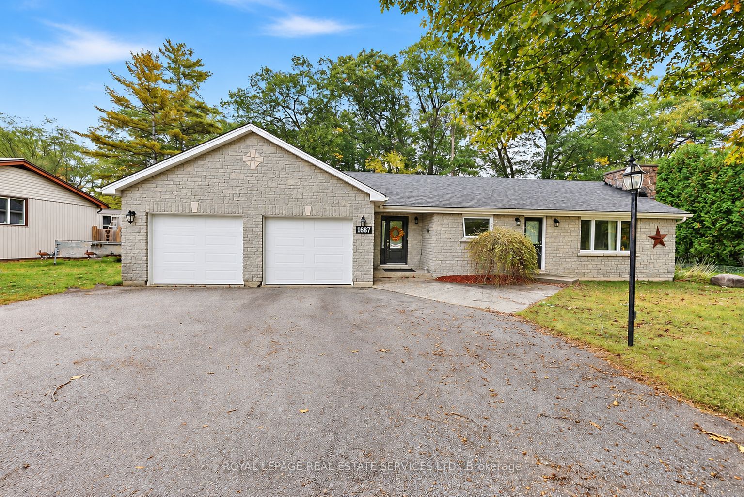 1687 River Road W Property Photo 1