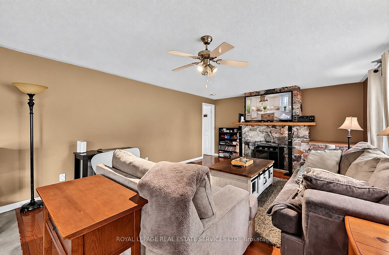 1687 River Road W Property Photo 9