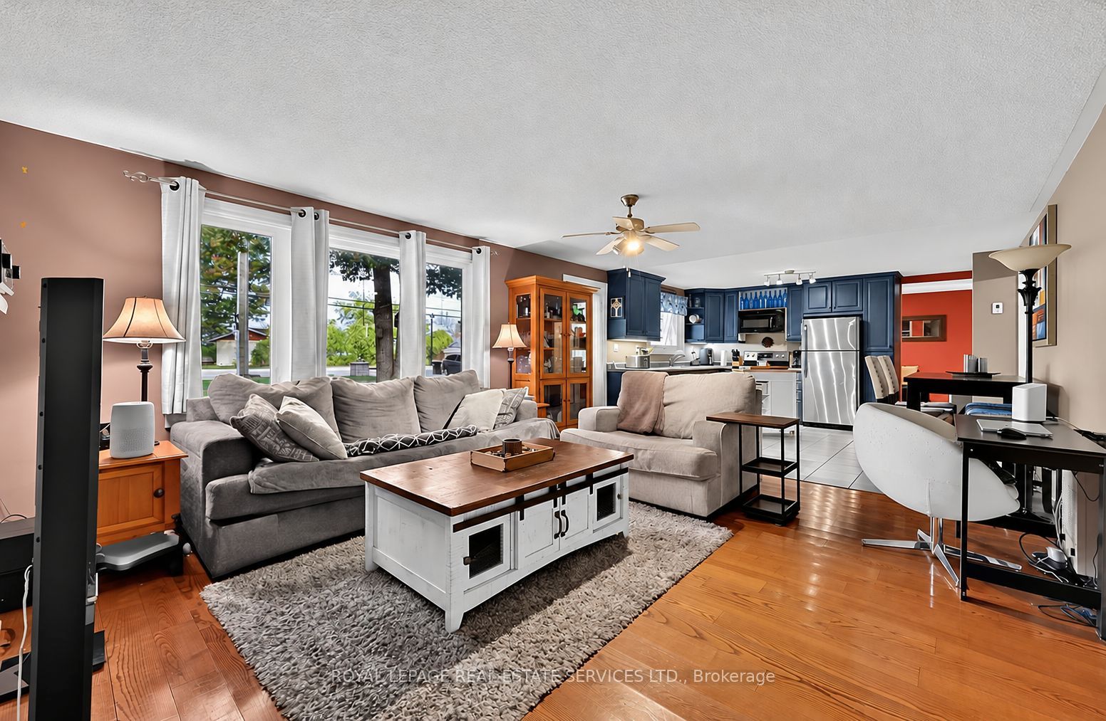 1687 River Road W Property Photo 10
