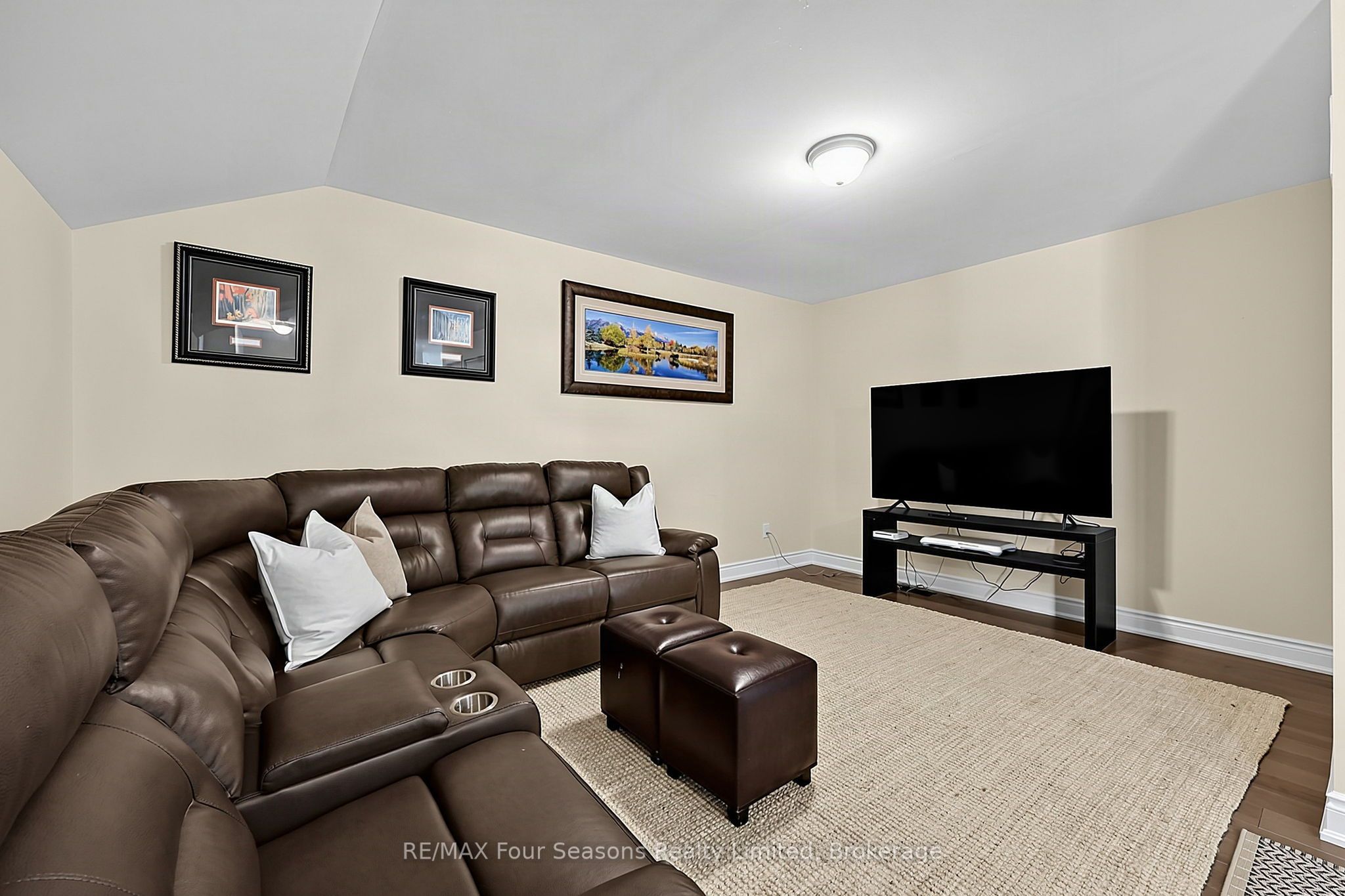 2 Shipyard Lane Property Photo 15