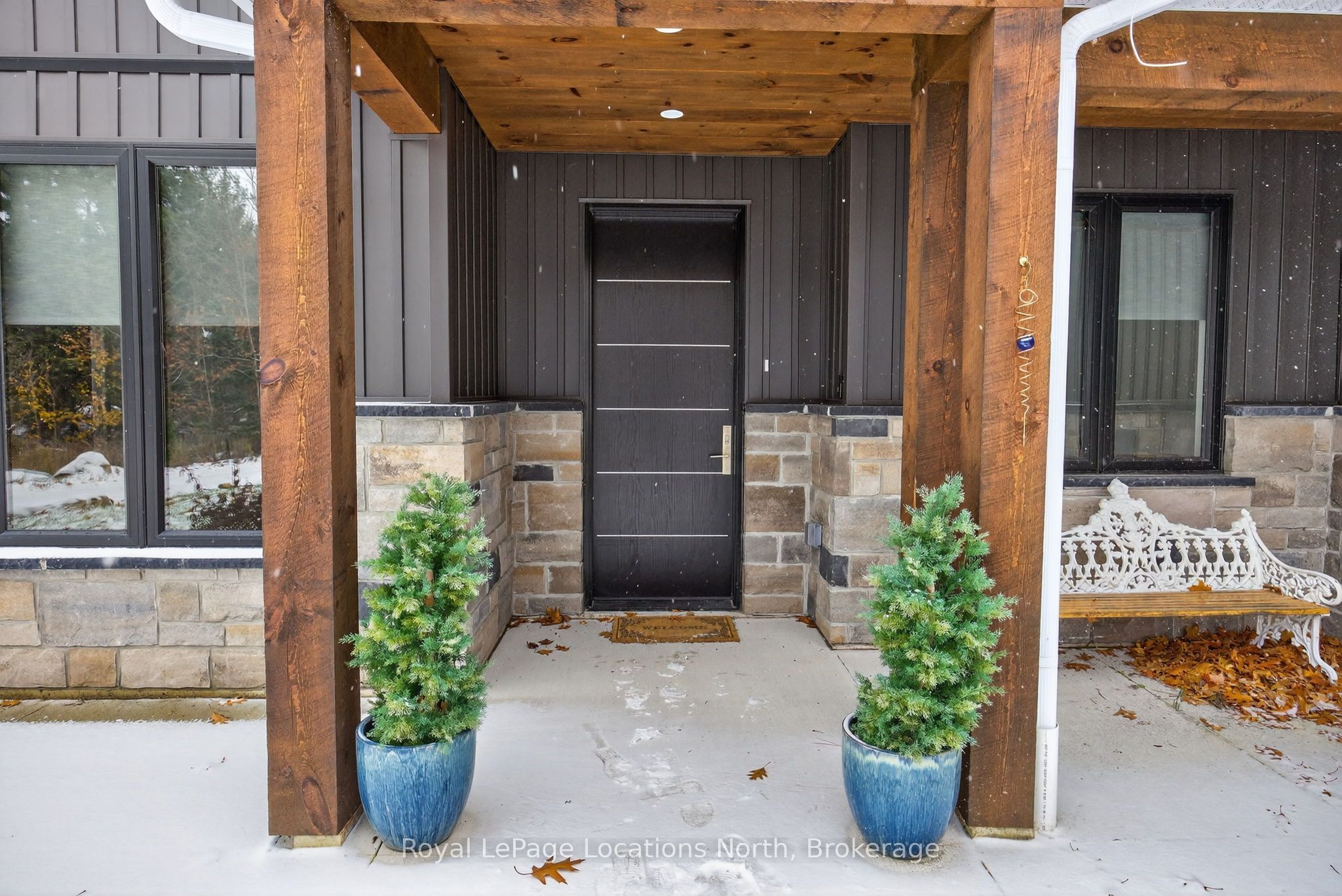 3511 Rainbow Valley Road W Property Photo 6