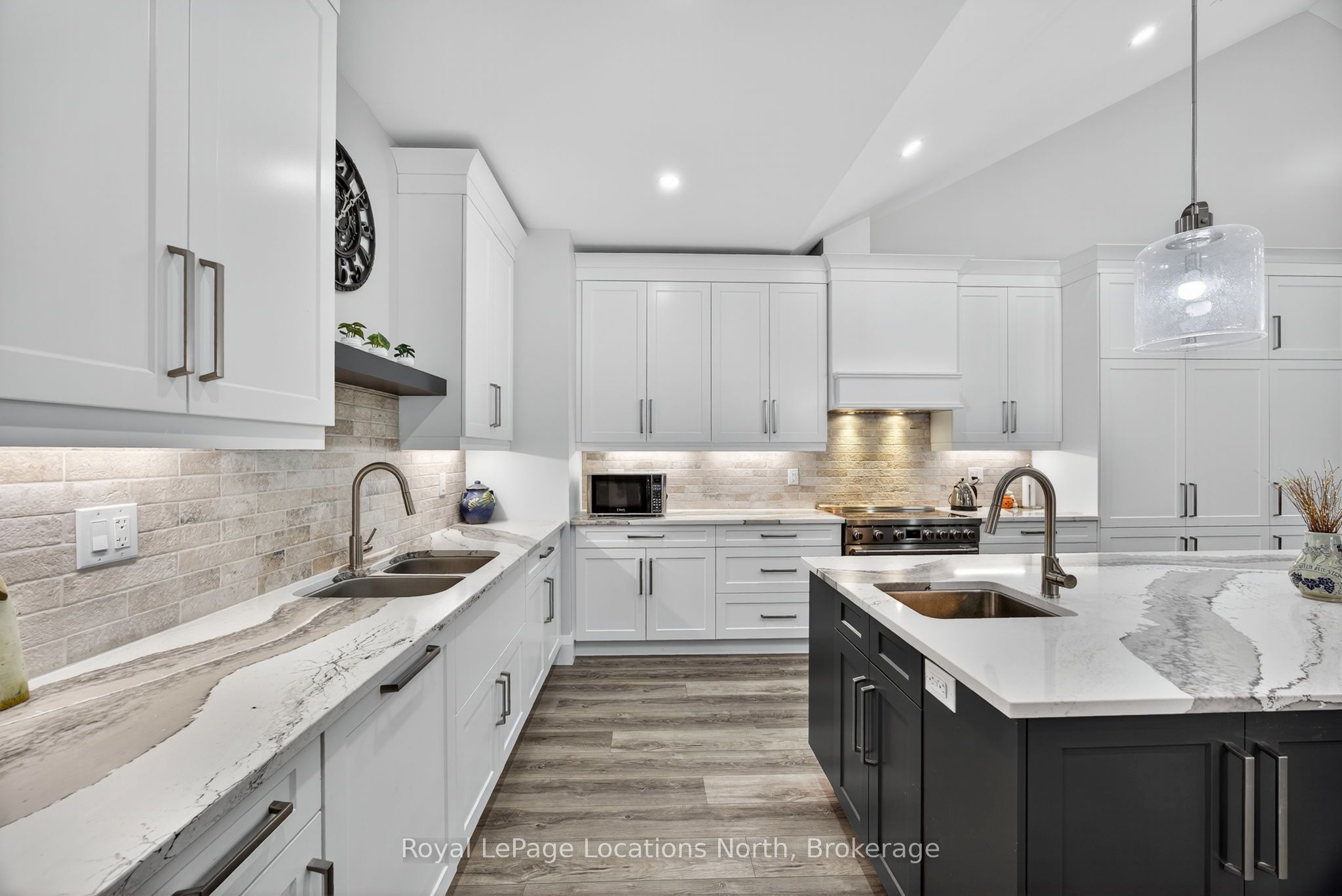 3511 Rainbow Valley Road W Property Photo 11