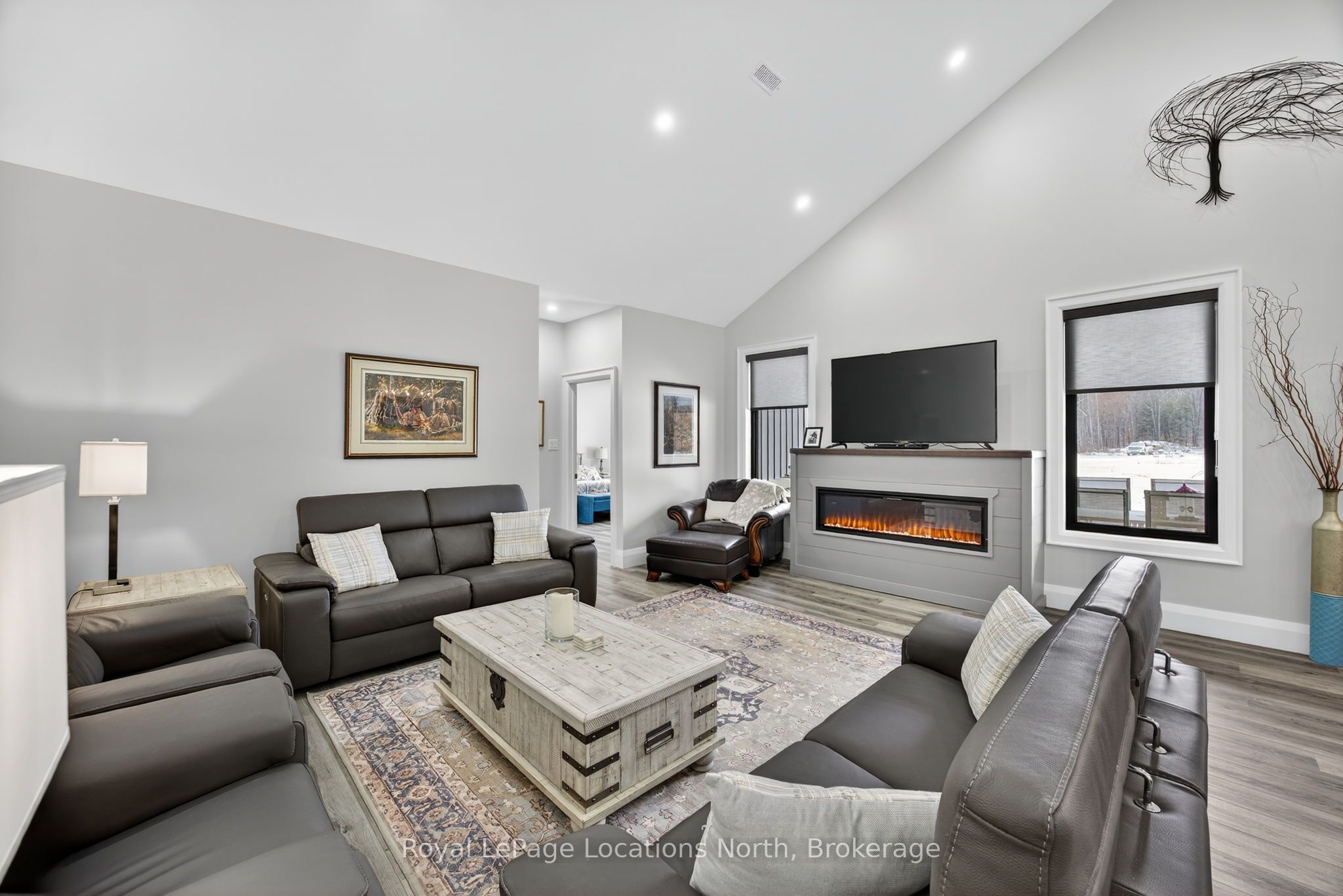 3511 Rainbow Valley Road W Property Photo 16