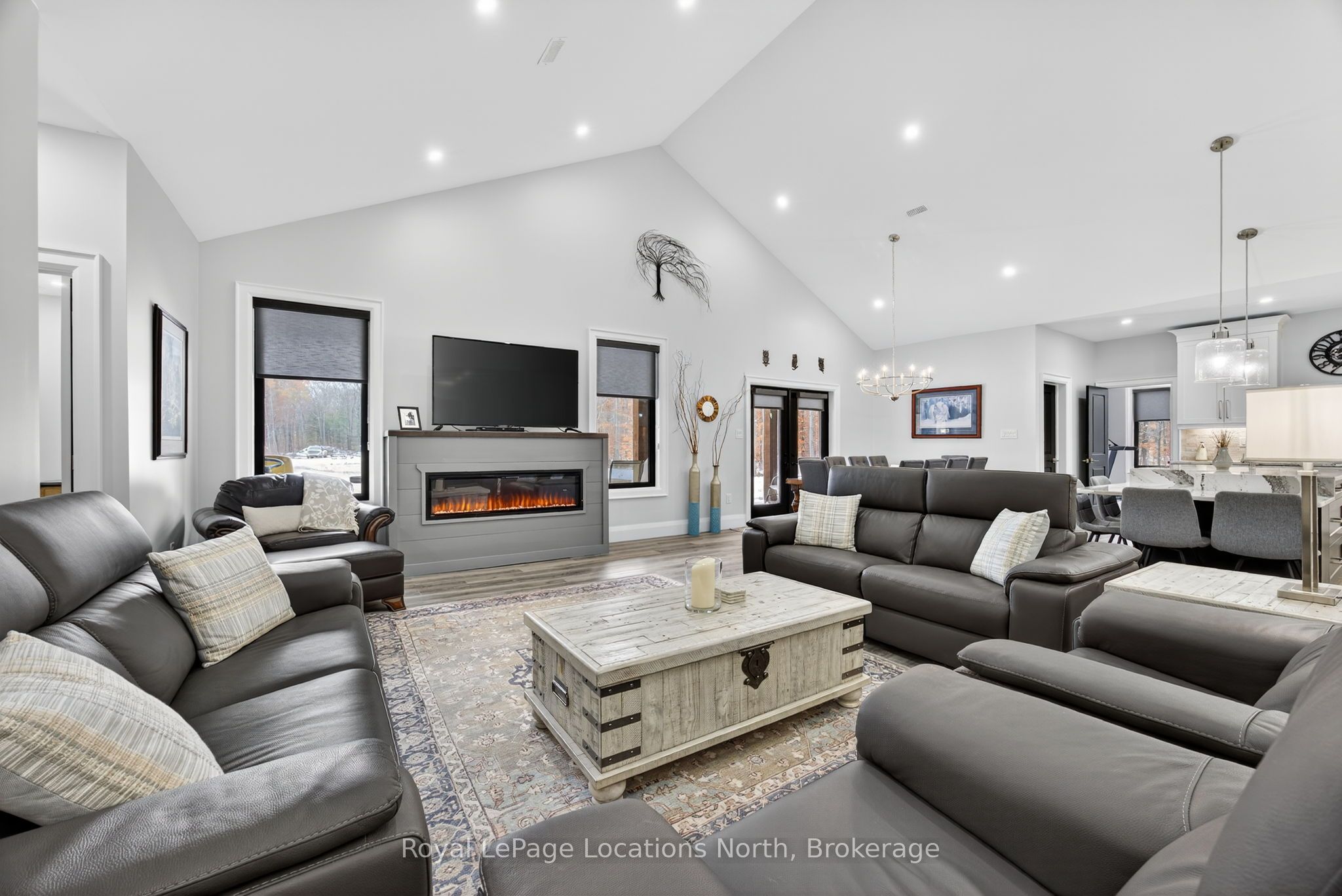 3511 Rainbow Valley Road W Property Photo 17