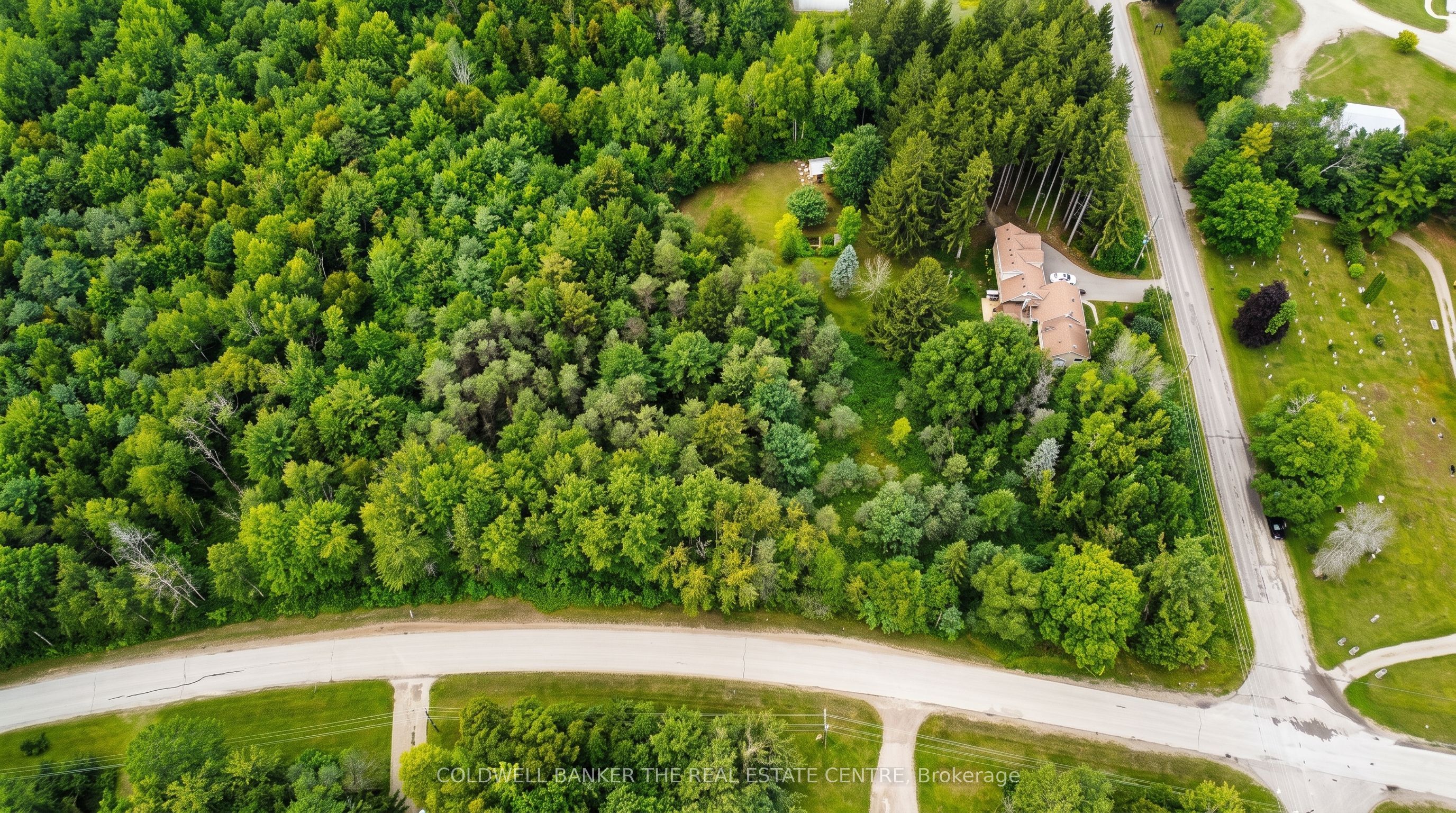 3648 Agnew Road Property Photo 4