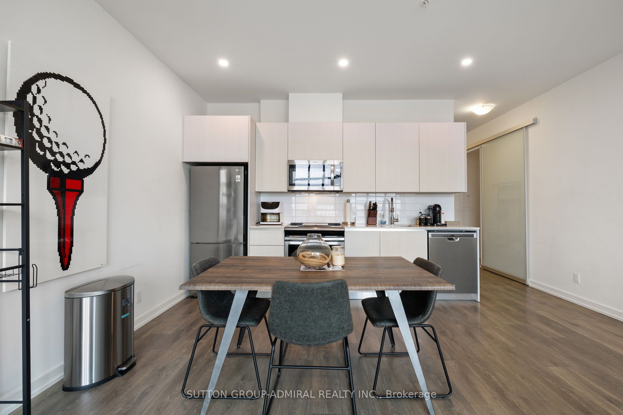 21 Matchedash Street 305 Property Photo 7