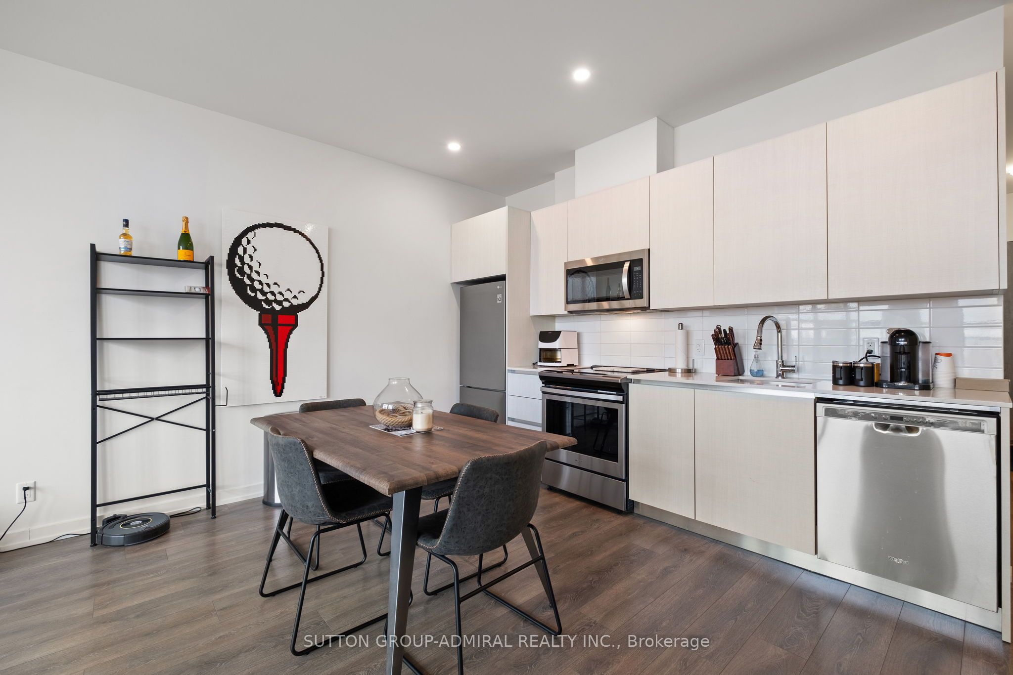 21 Matchedash Street 305 Property Photo 8