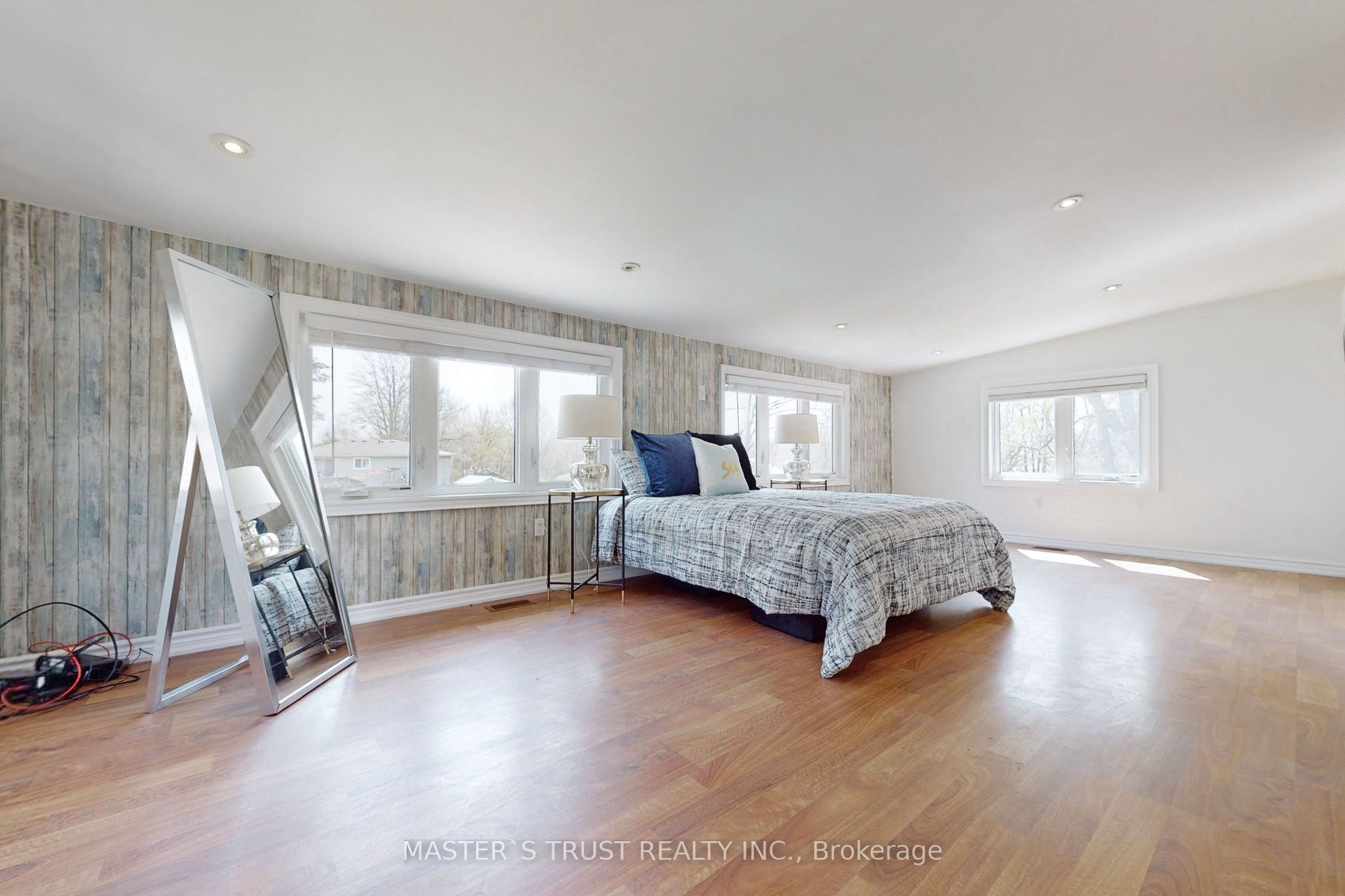 3965 Hilltop Road Property Photo 19
