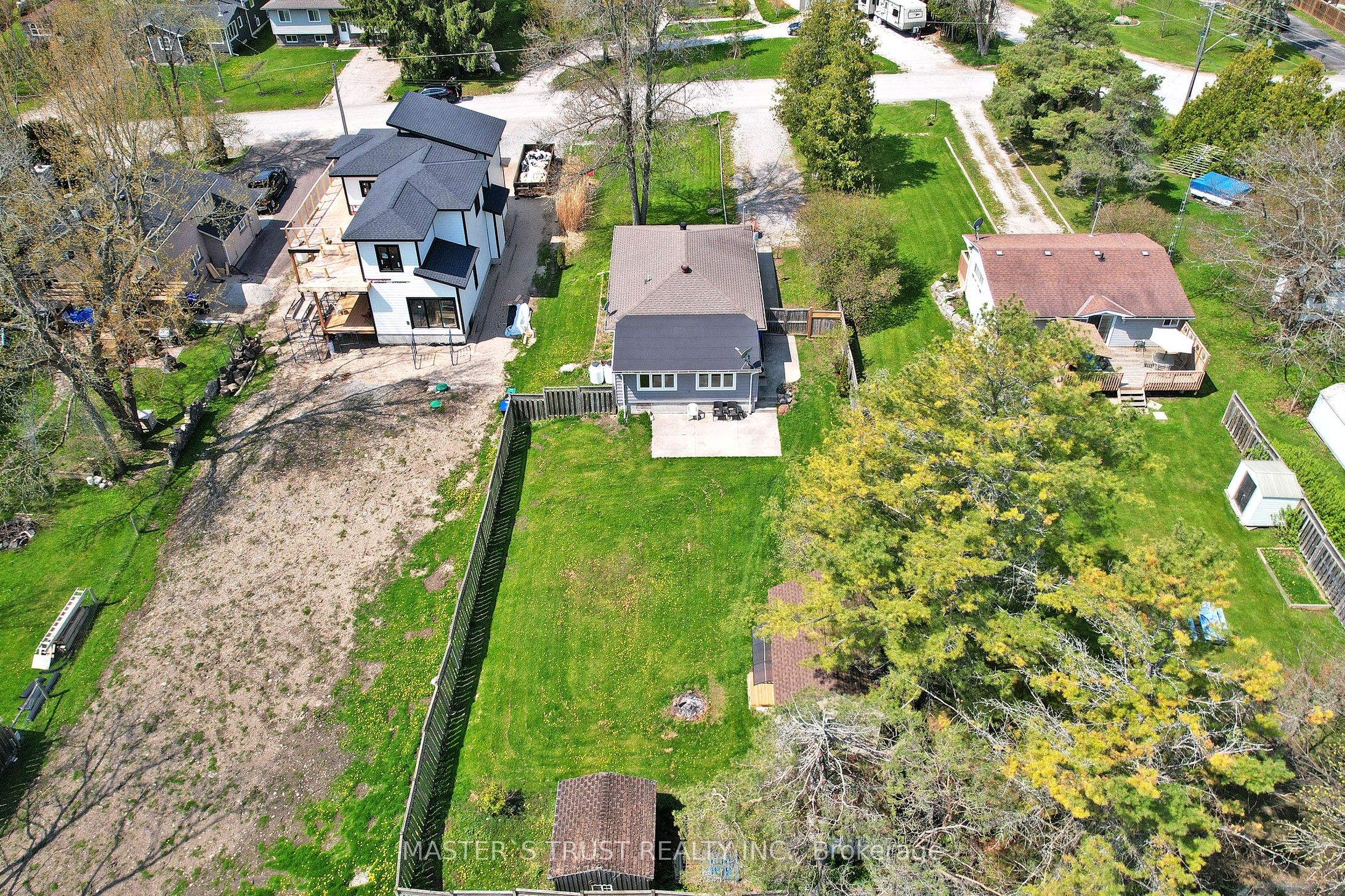 3965 Hilltop Road Property Photo 45