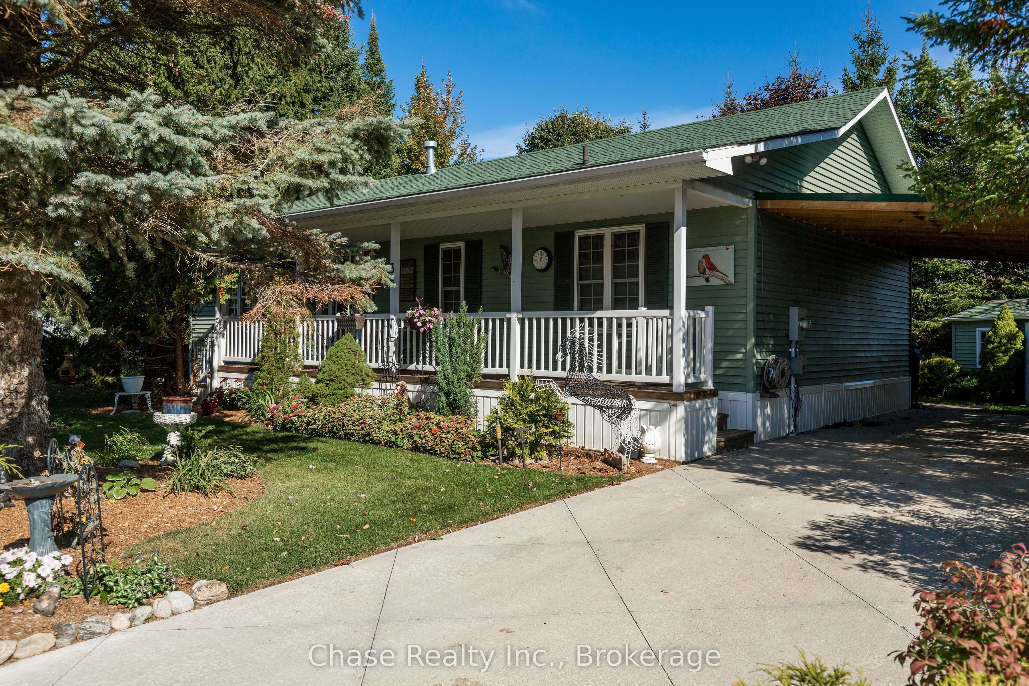 36 Topaz Street Property Photo 1