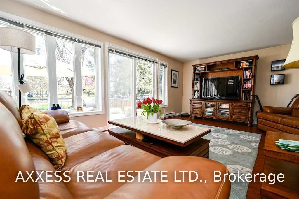 1 Pinetree Court Property Photo 18