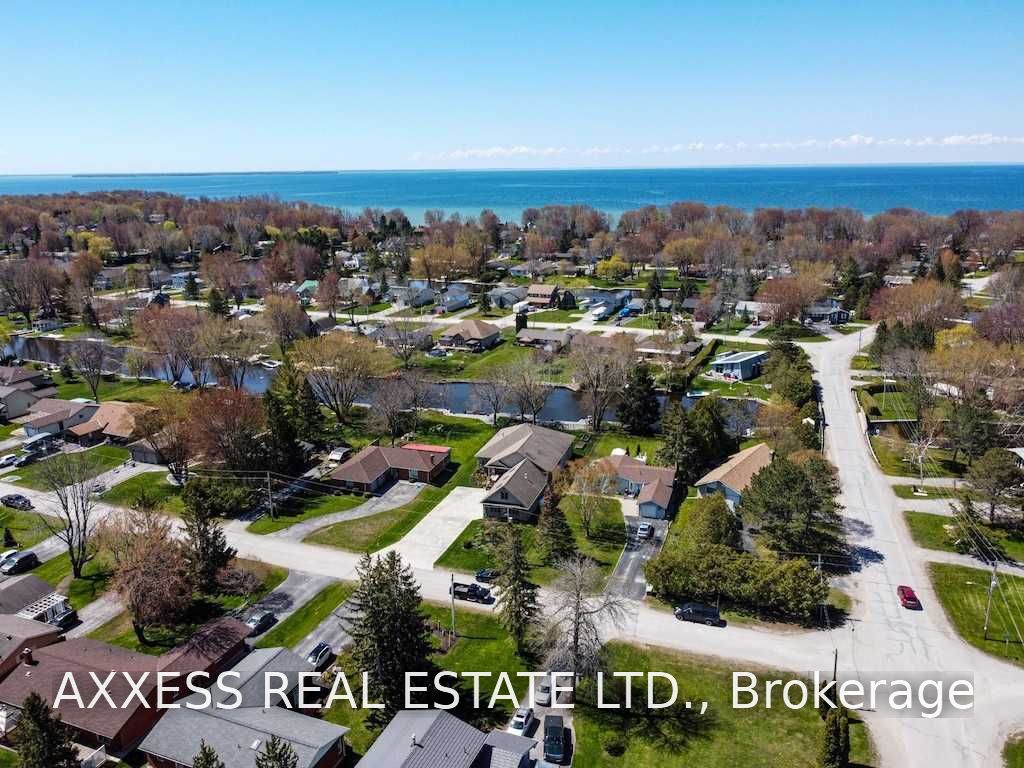 1 Pinetree Court Property Photo 35