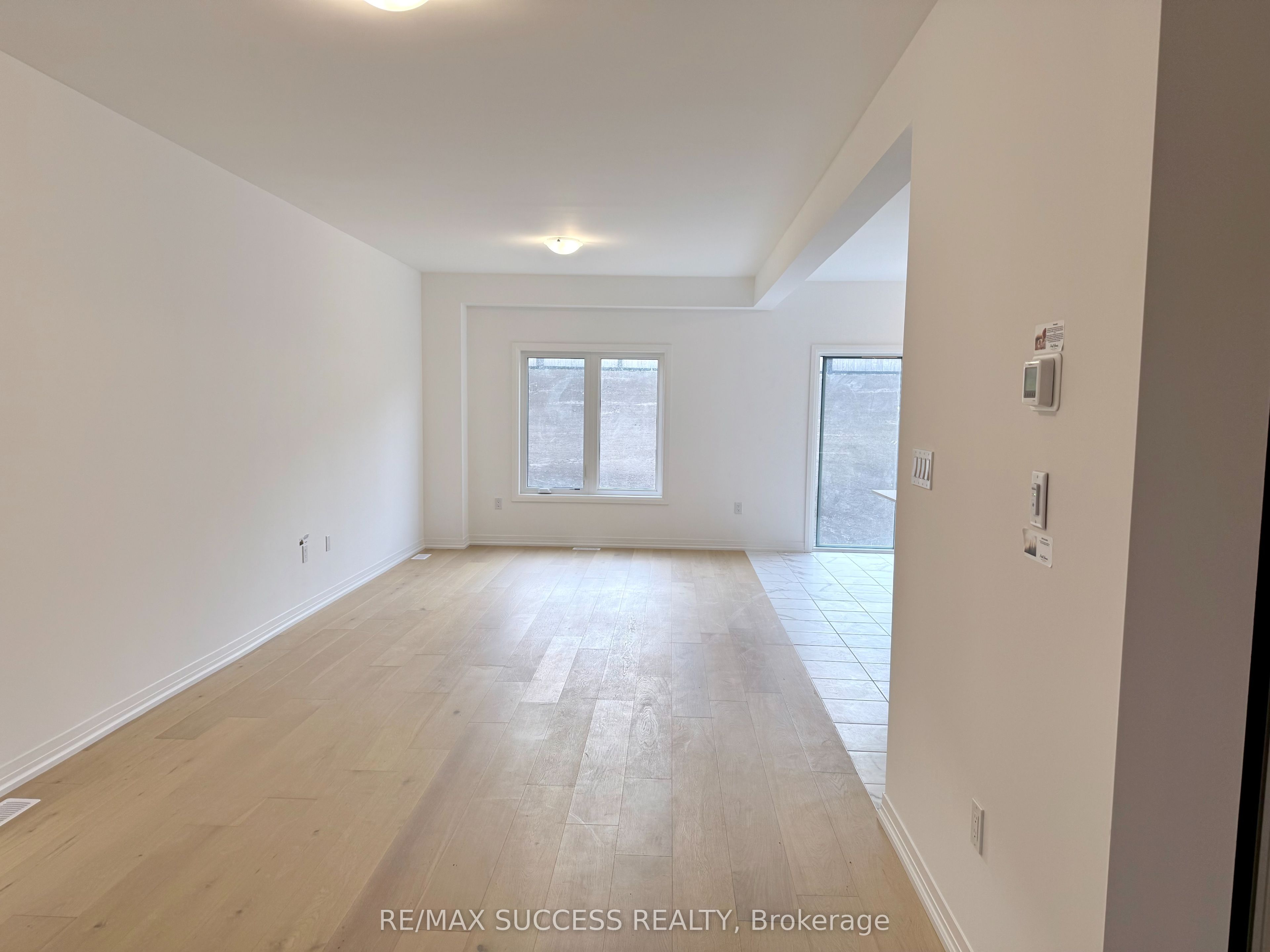 93 Flan Boulevard Property Photo 12