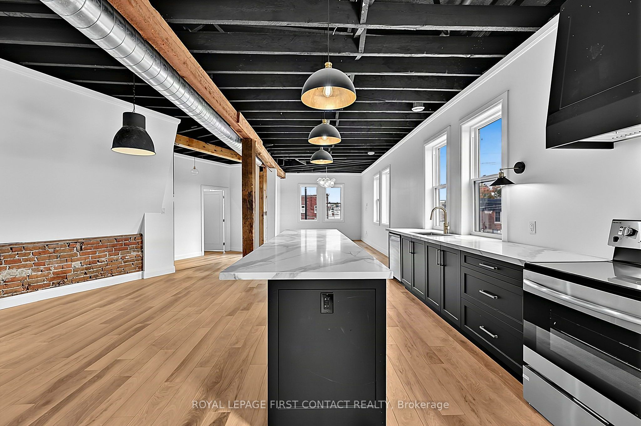 87 Main Street Penthouse Property Photo 4