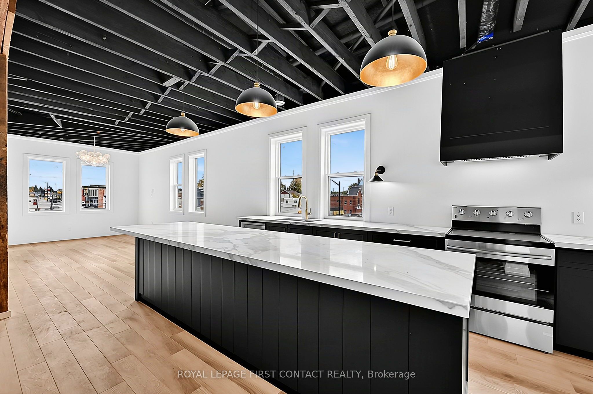 87 Main Street Penthouse Property Photo 5
