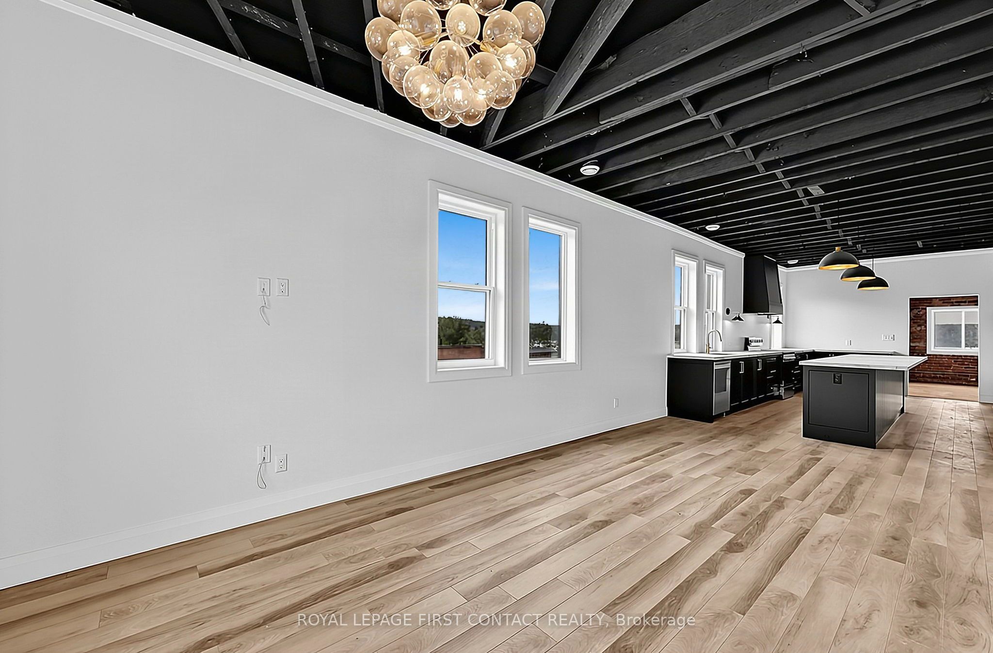 87 Main Street Penthouse Property Photo 14
