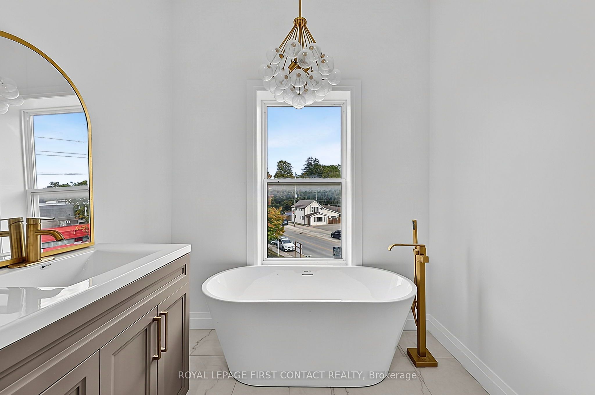 87 Main Street Penthouse Property Photo 21
