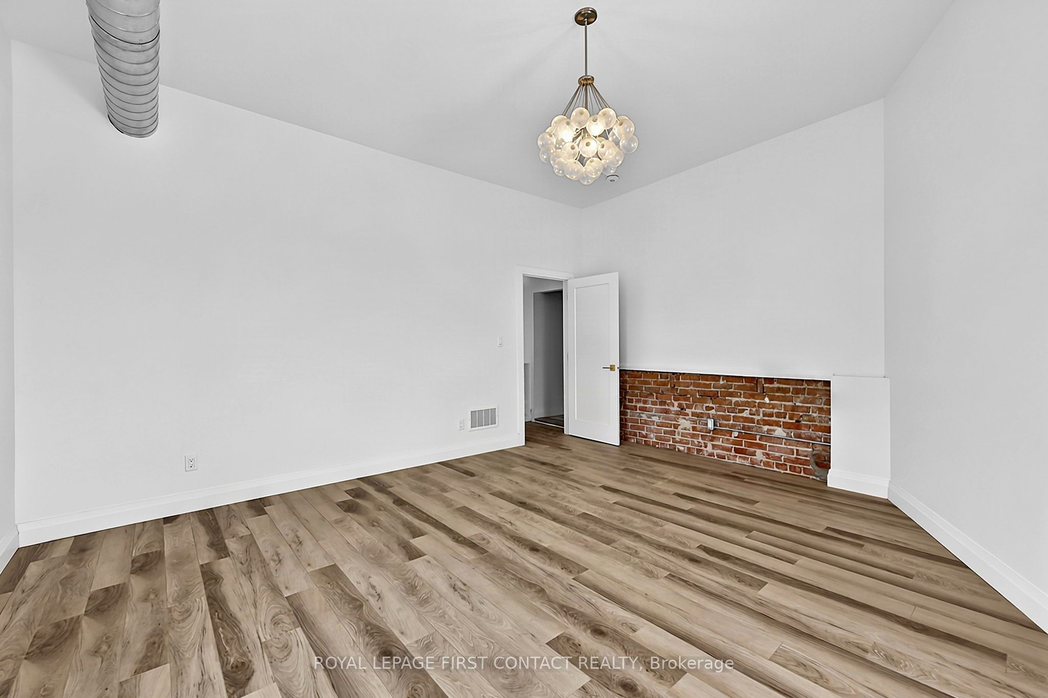 87 Main Street Penthouse Property Photo 25