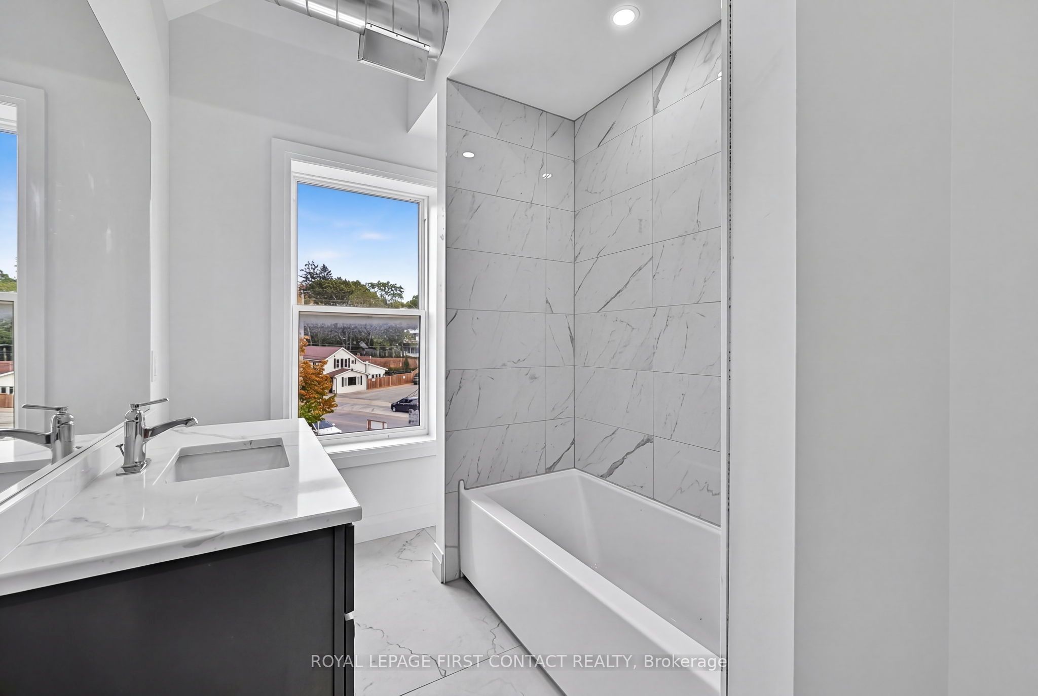 87 Main Street Penthouse Property Photo 26
