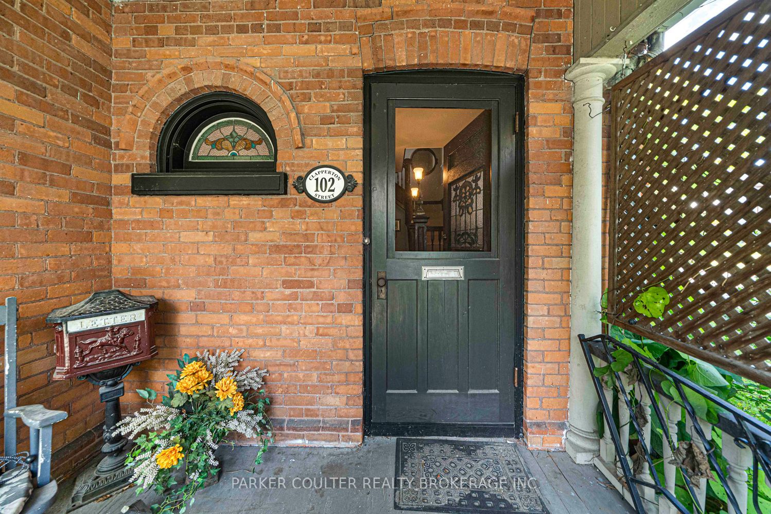 102 Clapperton Street Property Photo 4