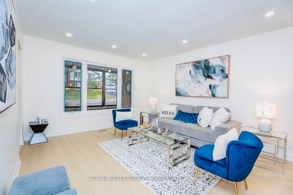 4 Virgilwood Crescent Property Photo 1